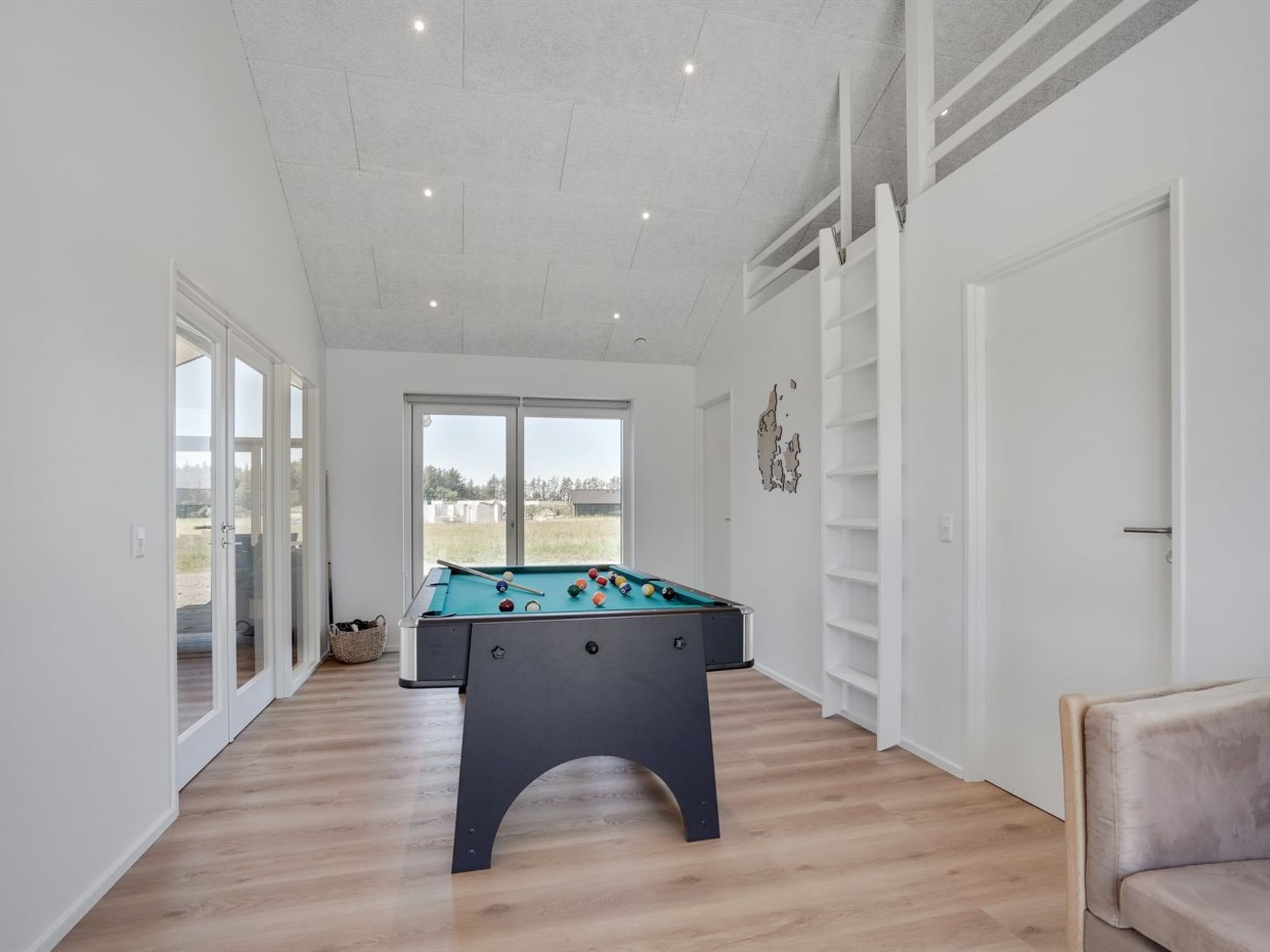 "Ambra" - 950m from the sea - Binnen