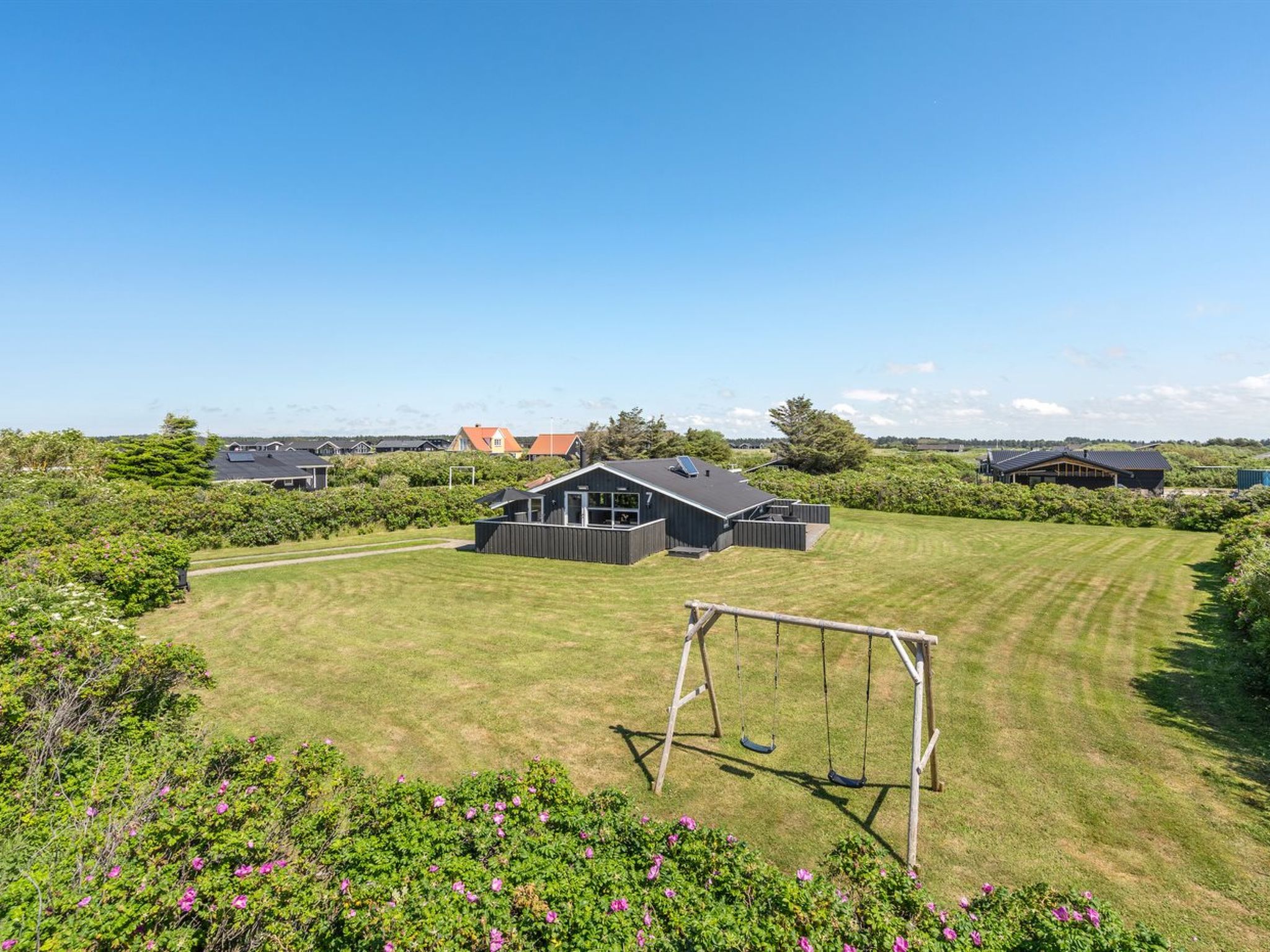 "Biarni" - 300m from the sea - Outside