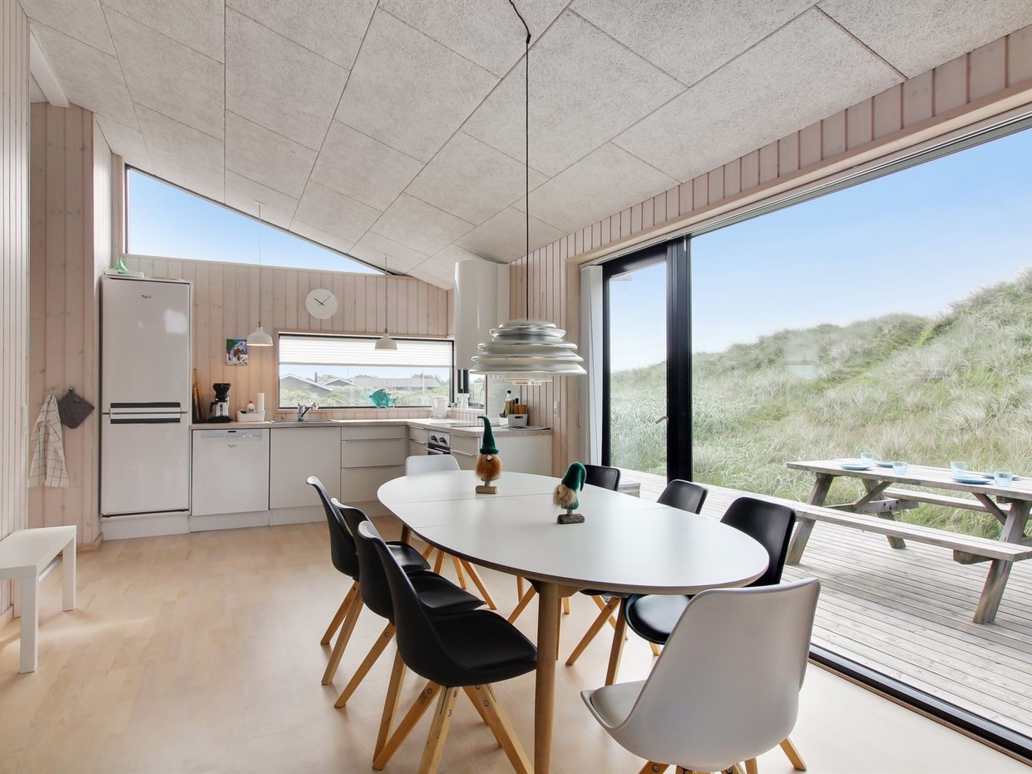 "Mikkel" - 300m from the sea - Inside