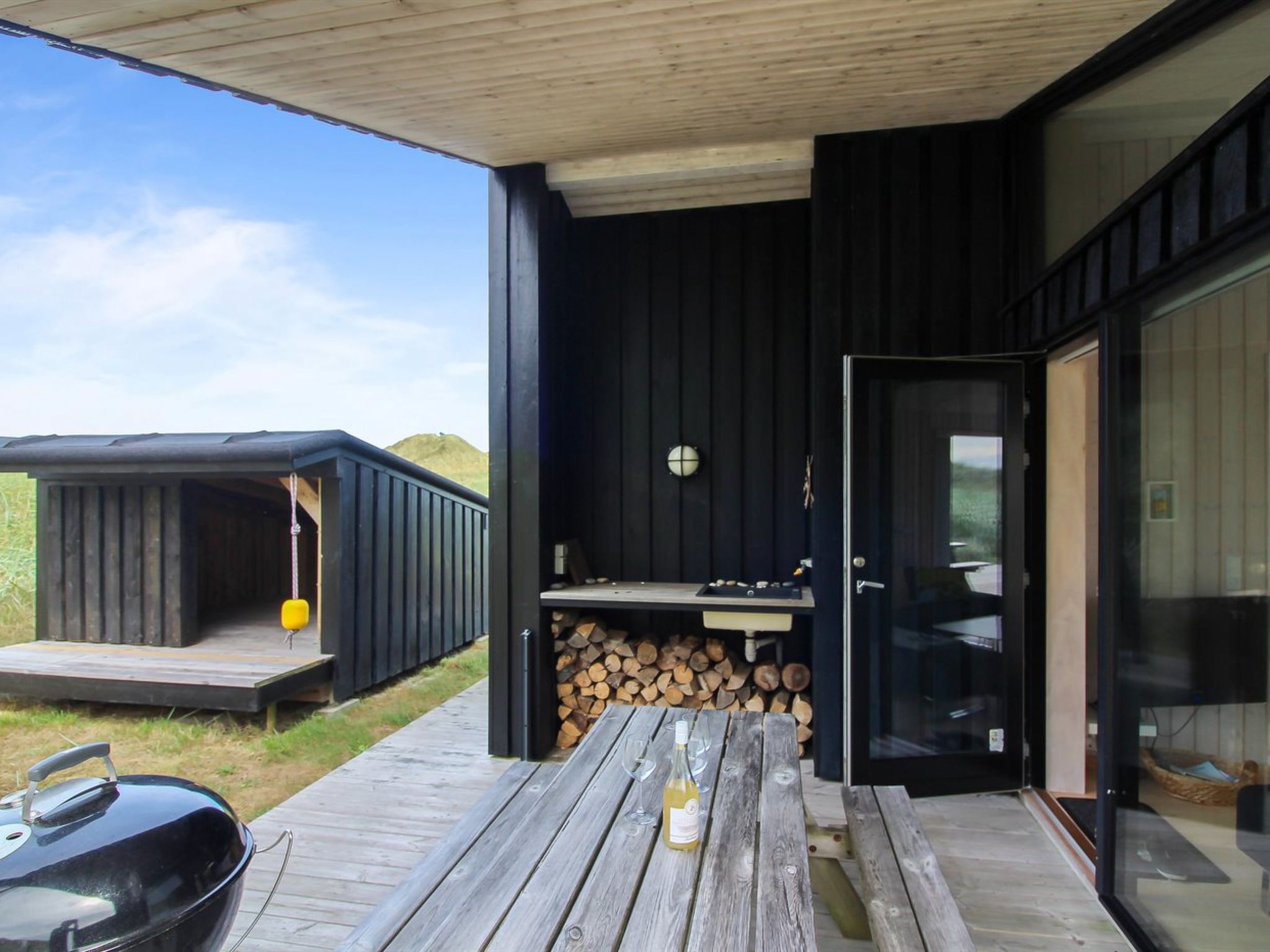 "Mikkel" - 300m from the sea - Outside