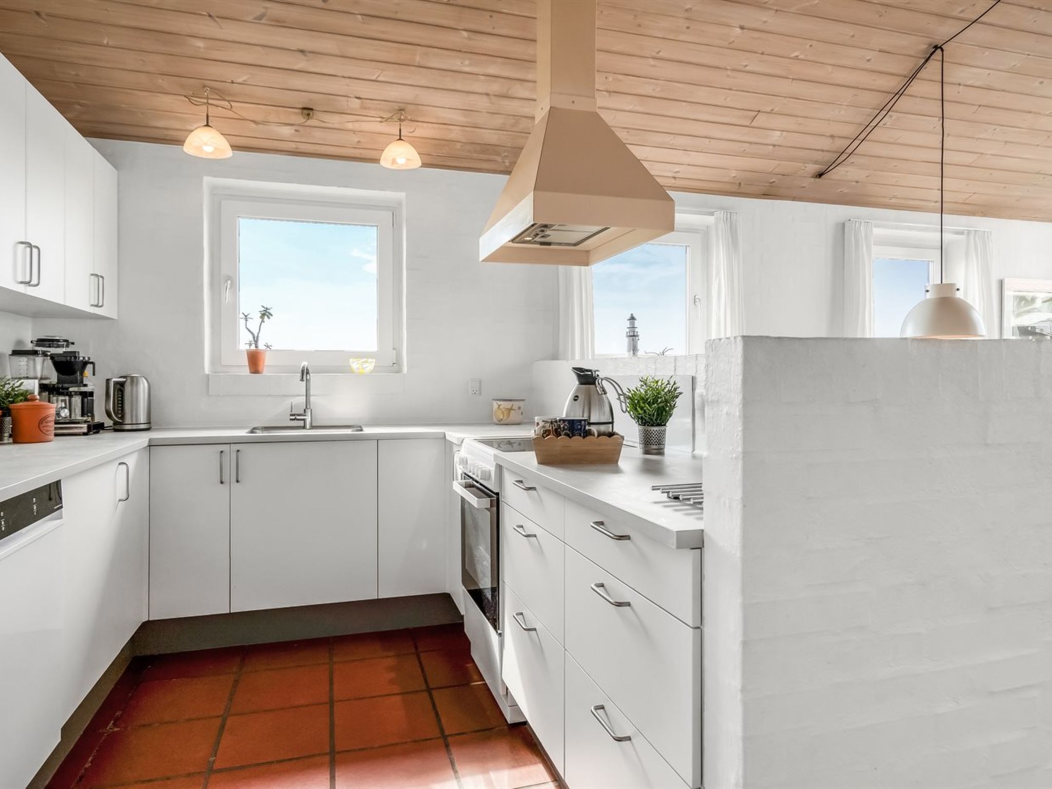 "Broder" - 150m from the sea
