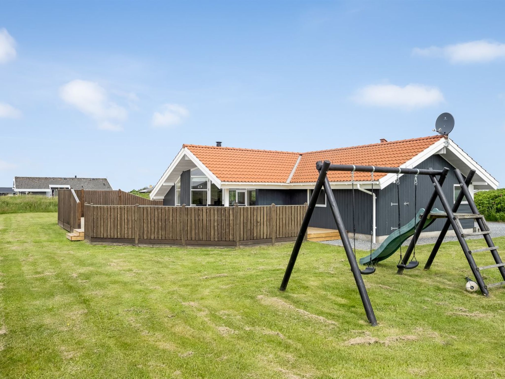 "Kiran" - 200m from the sea - Buiten