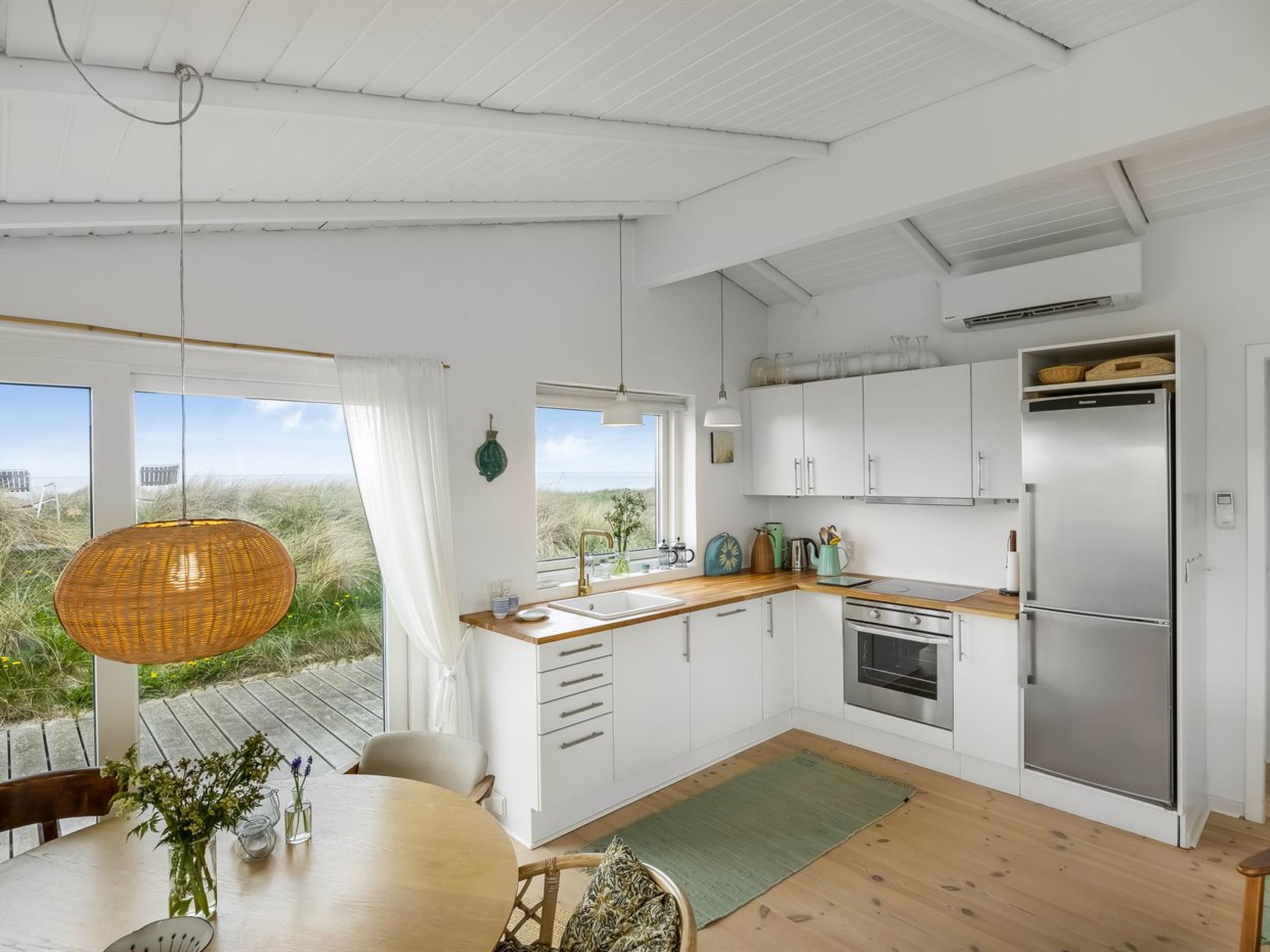 "Anissa" - 100m from the sea - Binnen