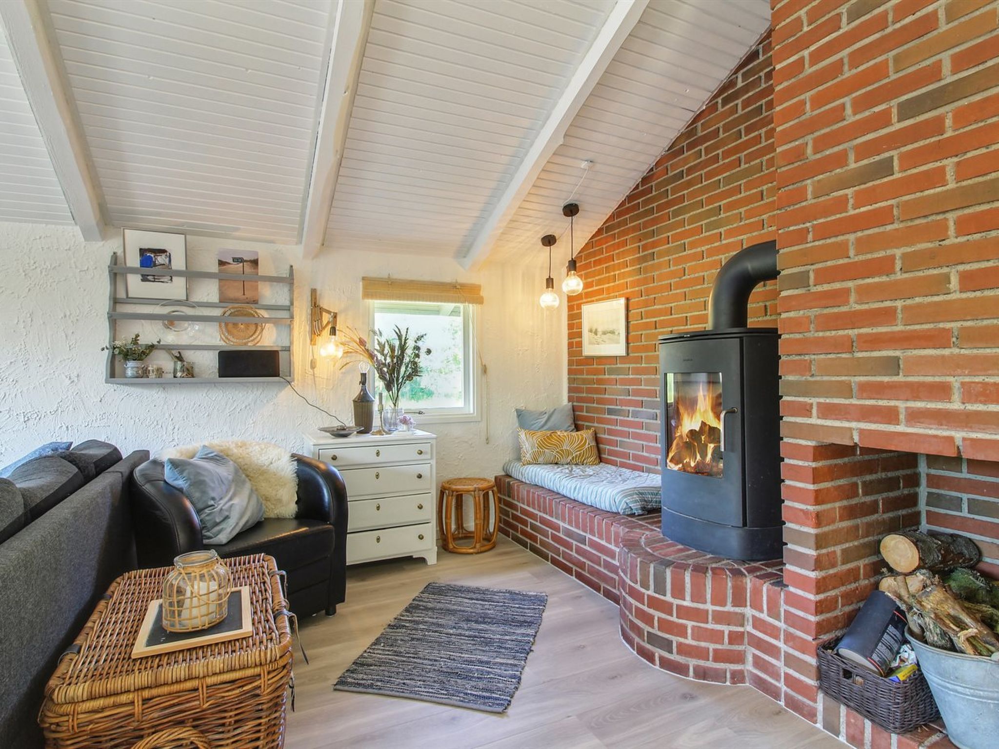 "Weland" - 800m from the sea - Binnen