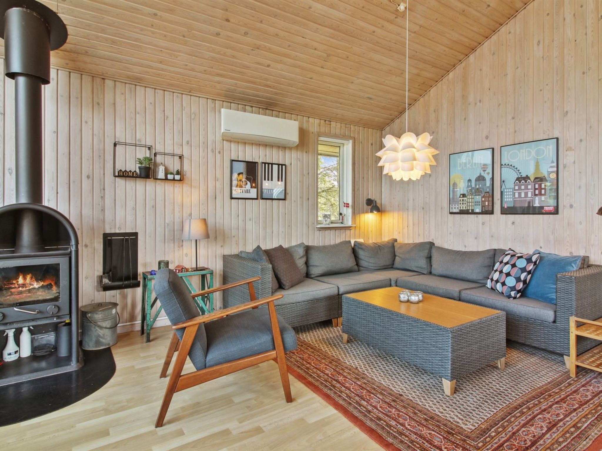 "Sari" - 600m from the sea-Binnen
