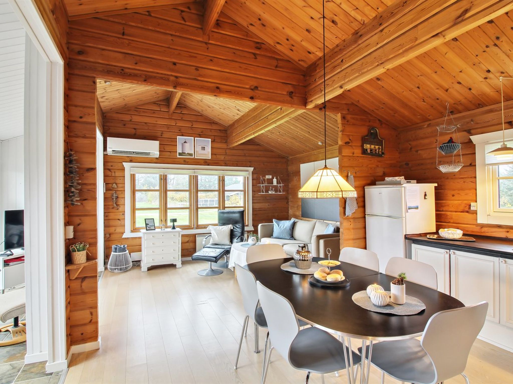 "Awarth" - 500m from the sea-Dedans