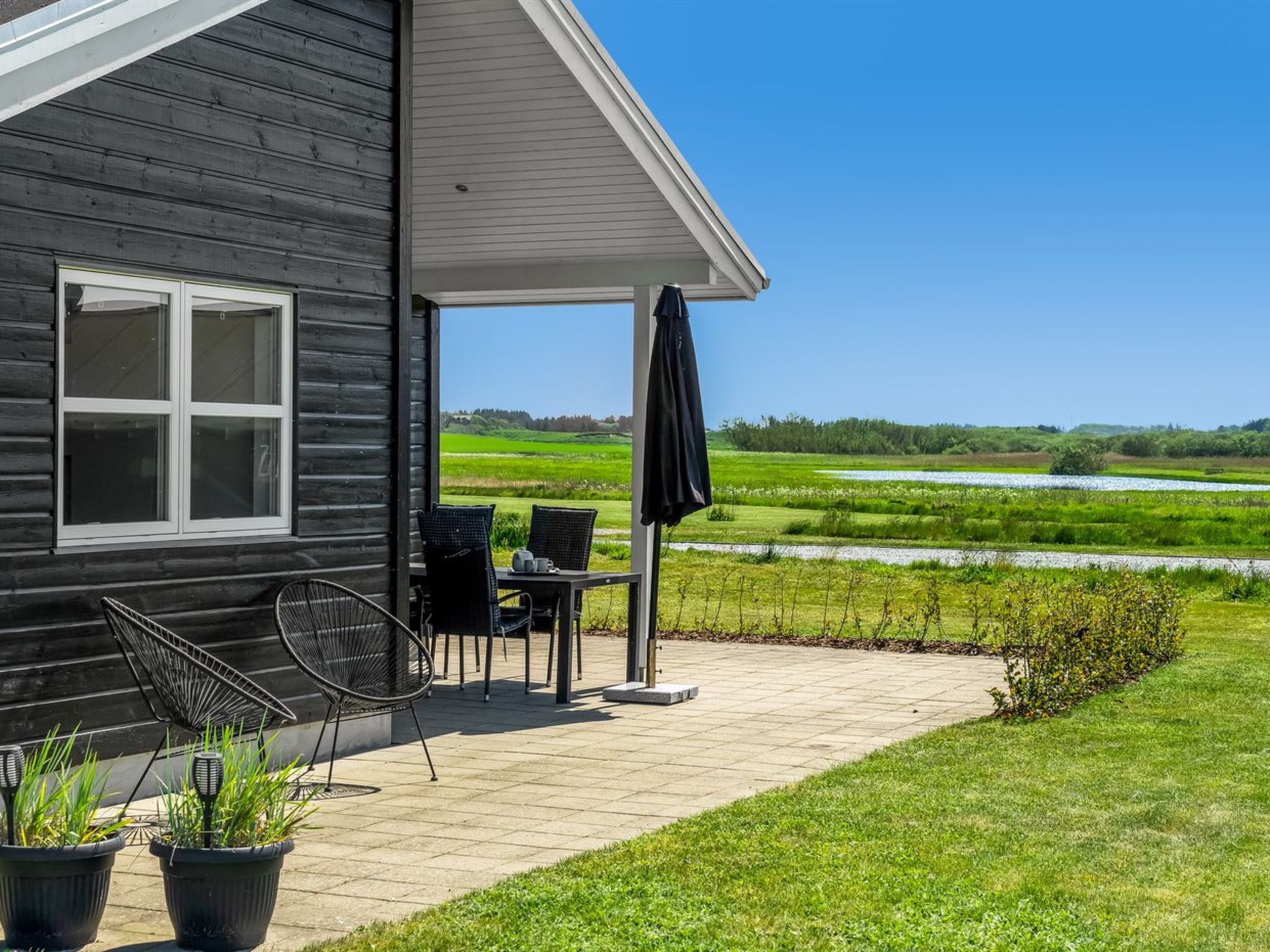 "Sinica" - 1.4km from the sea-Buiten