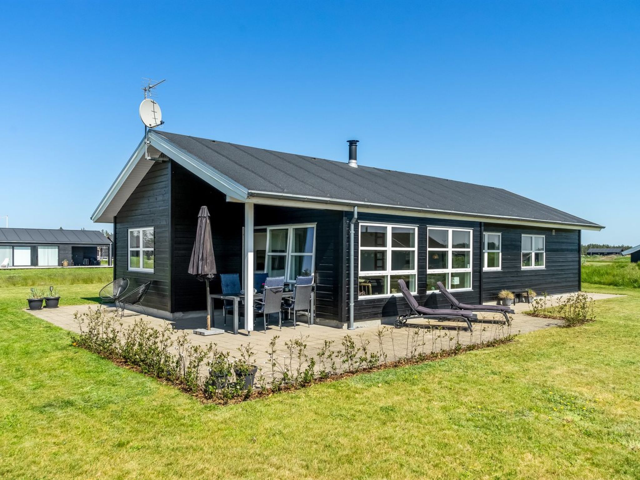 "Sinica" - 1.4km from the sea-Buiten