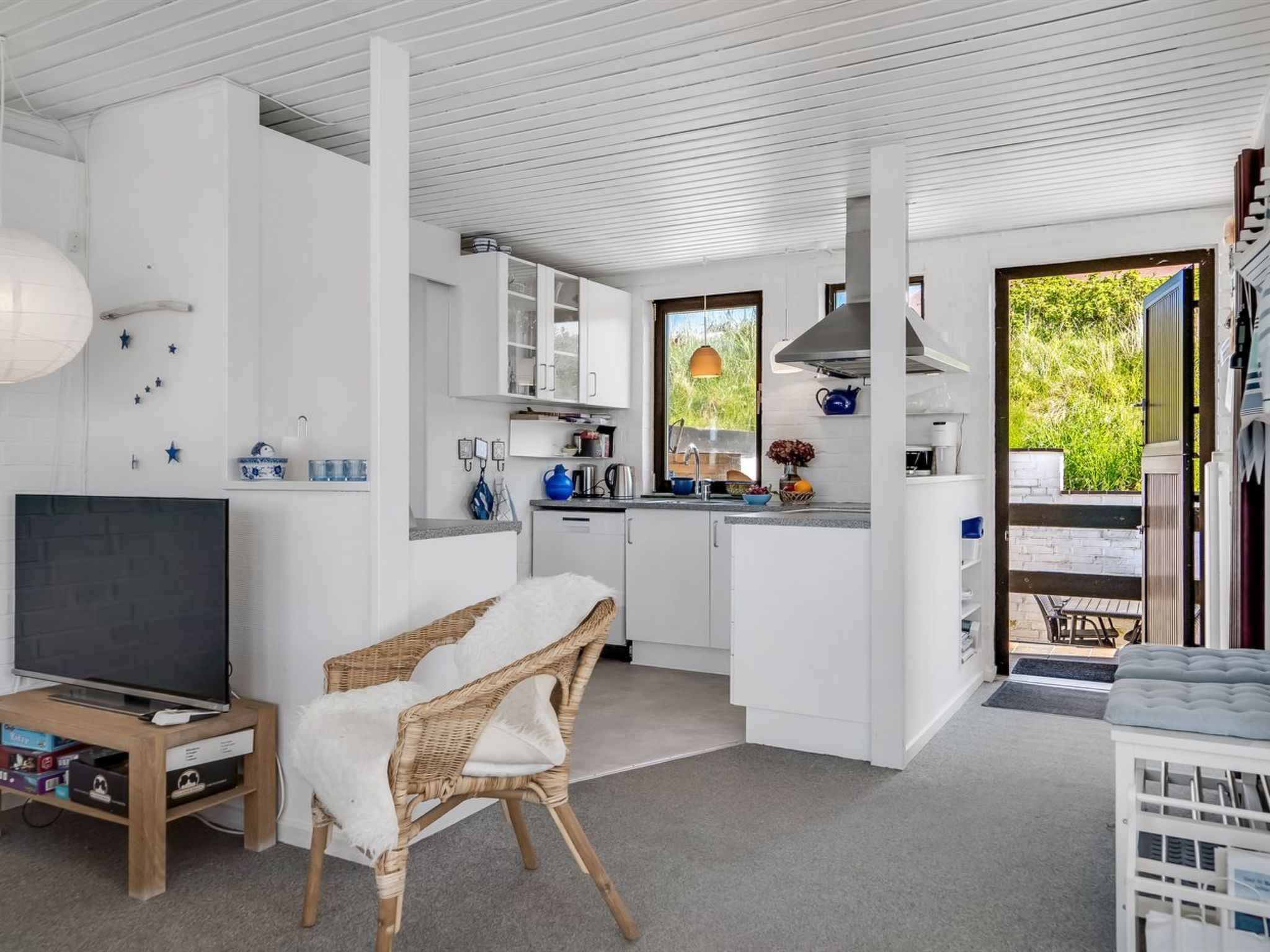 "Mielikki" - 200m from the sea - Binnen