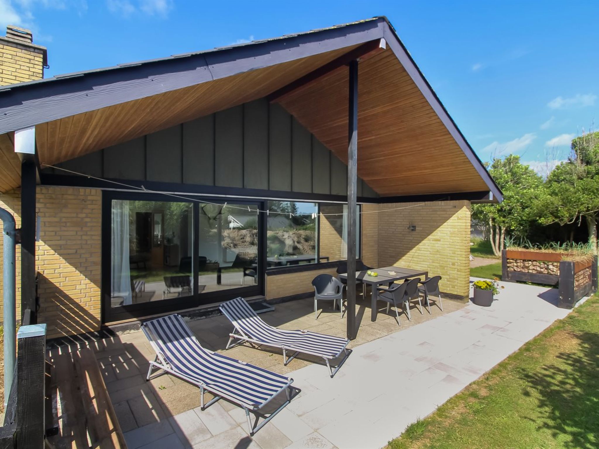 "Urho" - 500m from the sea - Buiten