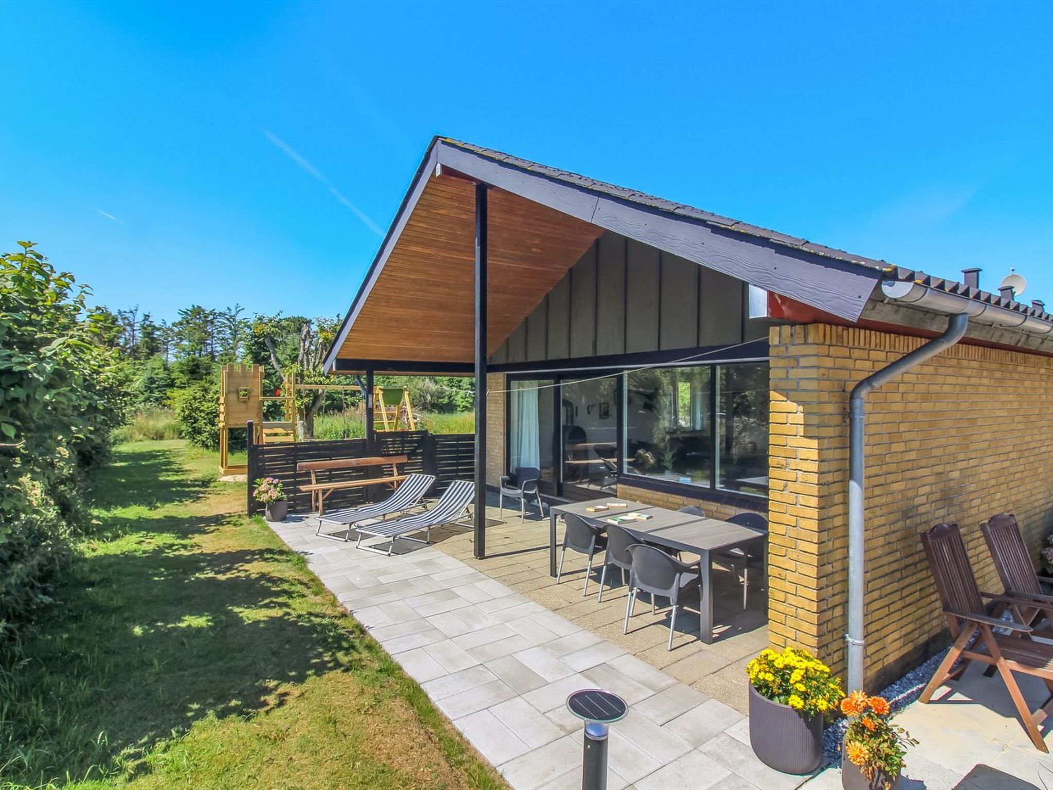 "Urho" - 500m from the sea - Buiten