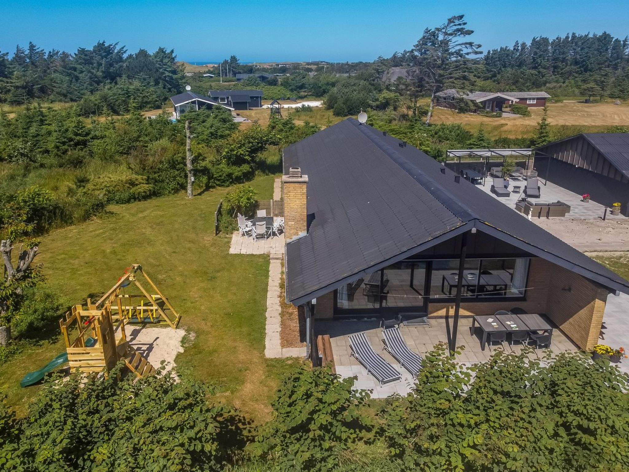 "Urho" - 500m from the sea - Buiten