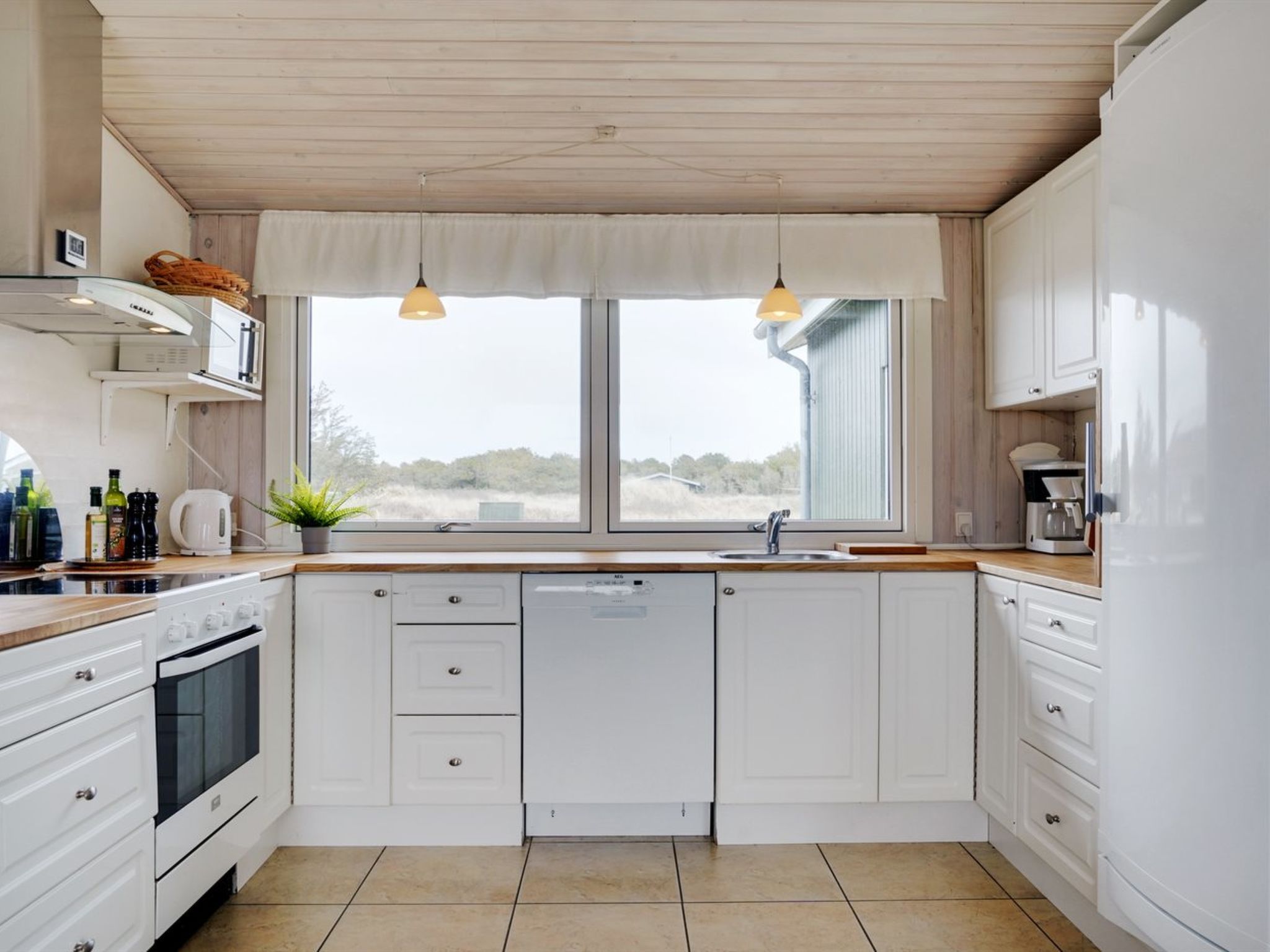 "Elco" - 450m from the sea - Inside