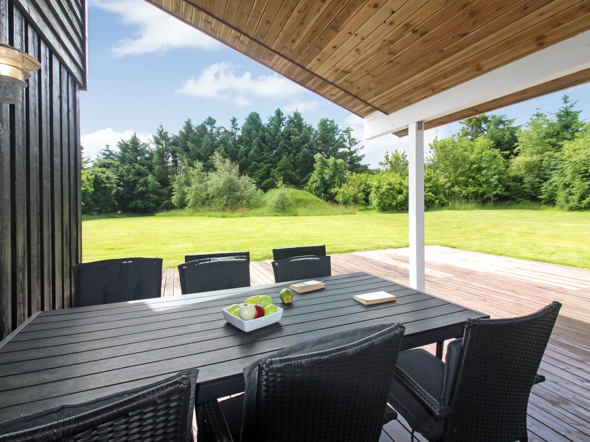 "Beeke" - 1.4km from the sea — Terrace (3 of 36)