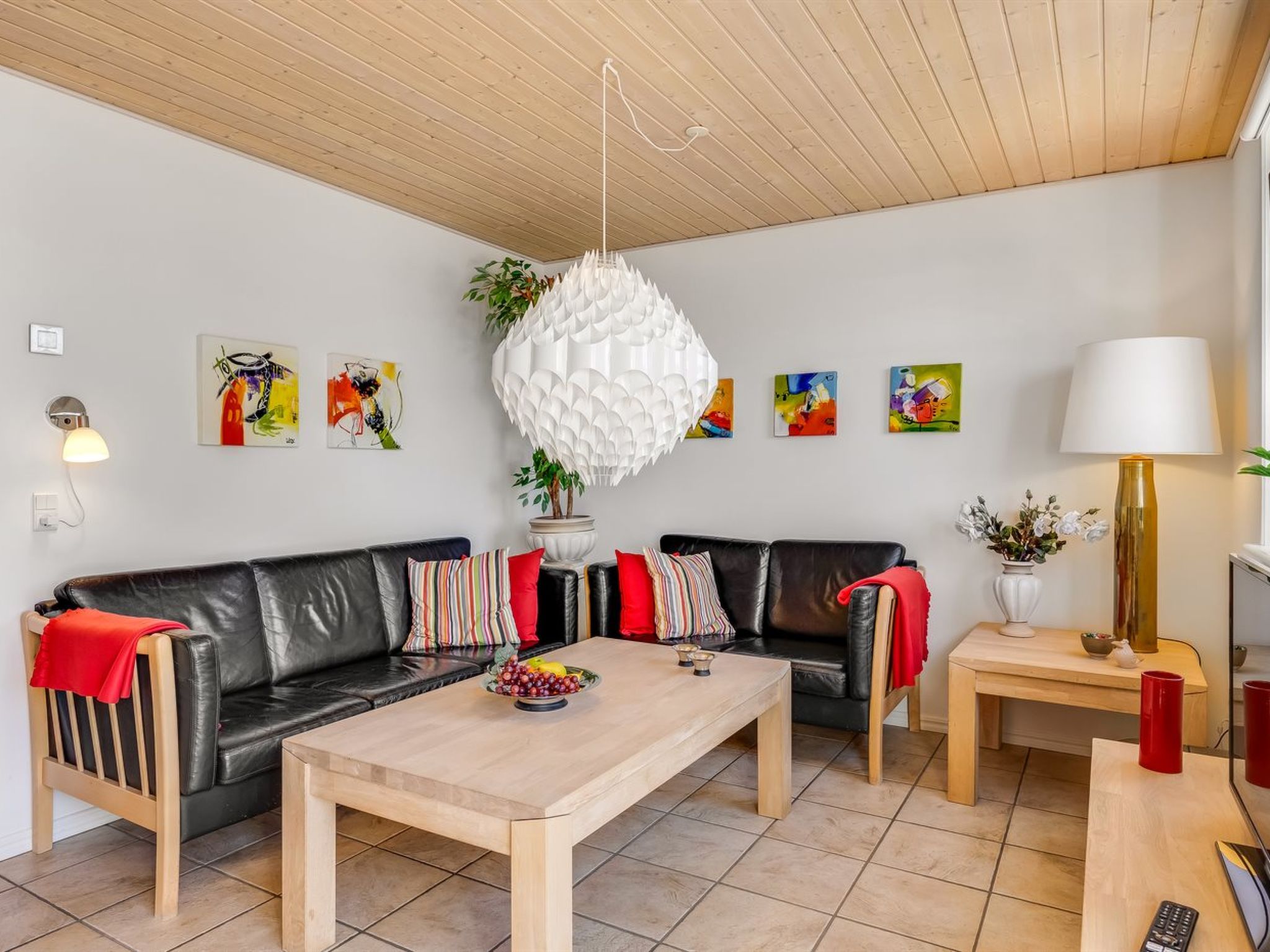"Frænde" - 600m from the sea — Living Room (5 of 19)