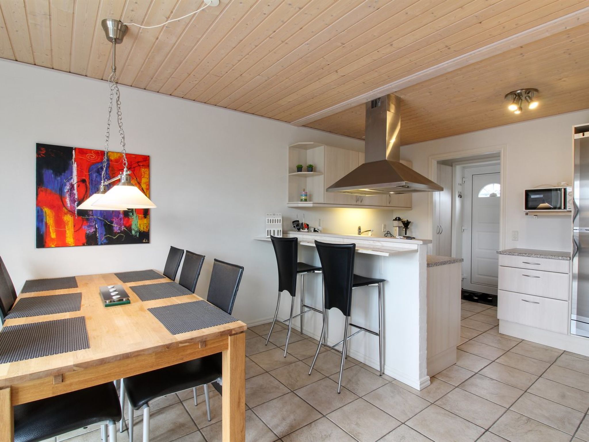 "Frænde" - 600m from the sea-Drinnen