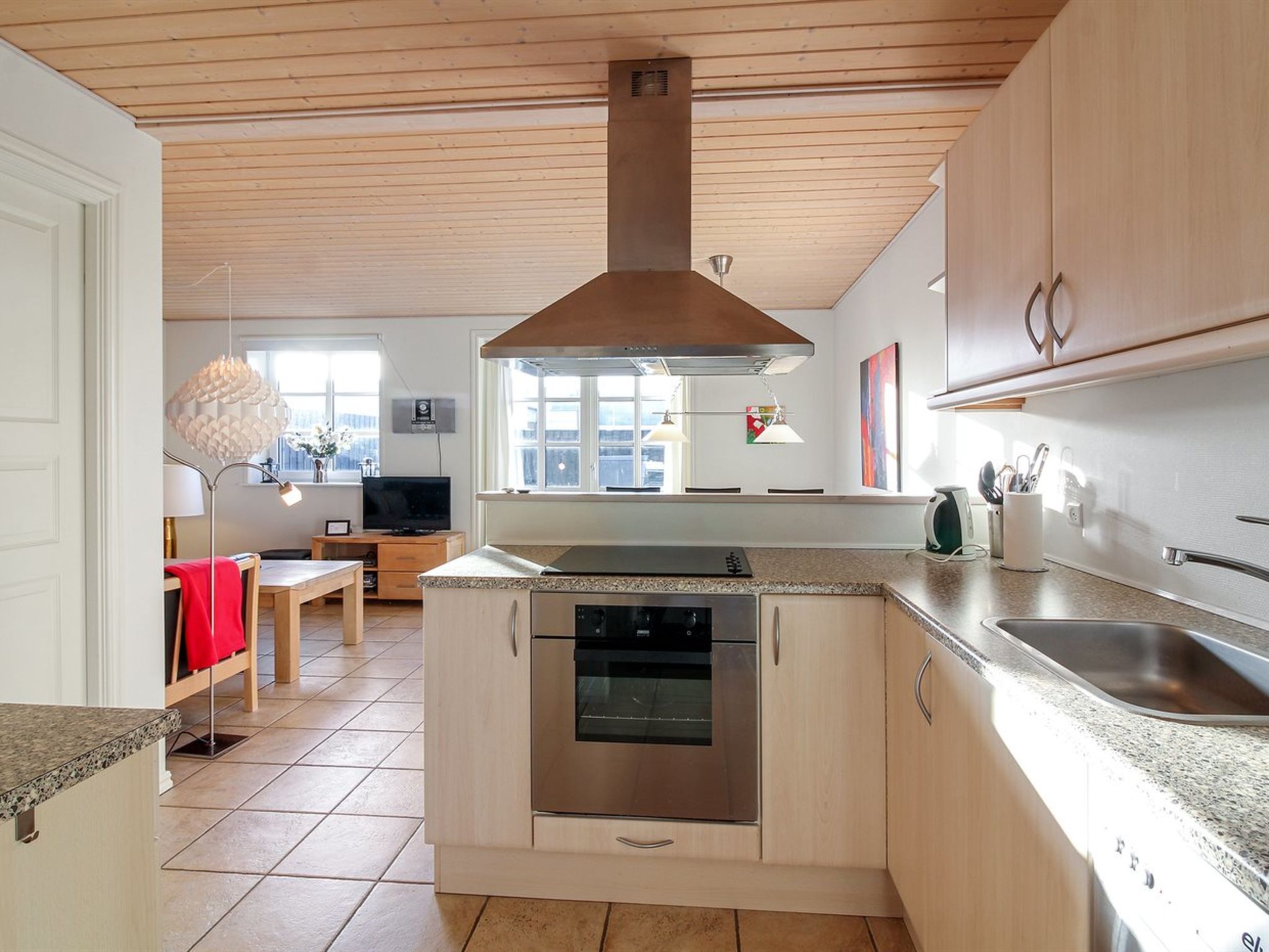 "Frænde" - 600m from the sea-Drinnen