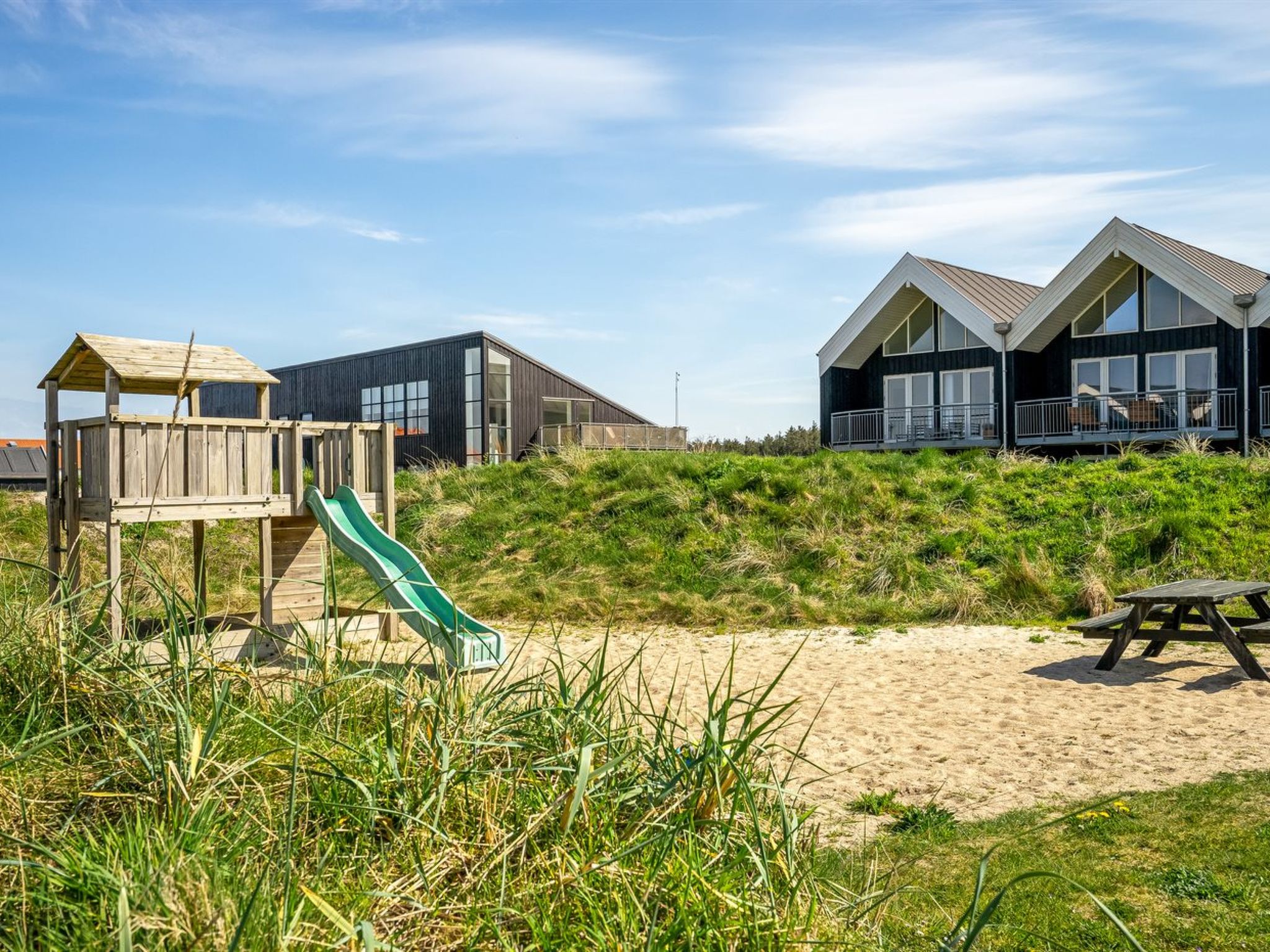 "Oliver" - 600m from the sea-Binnen