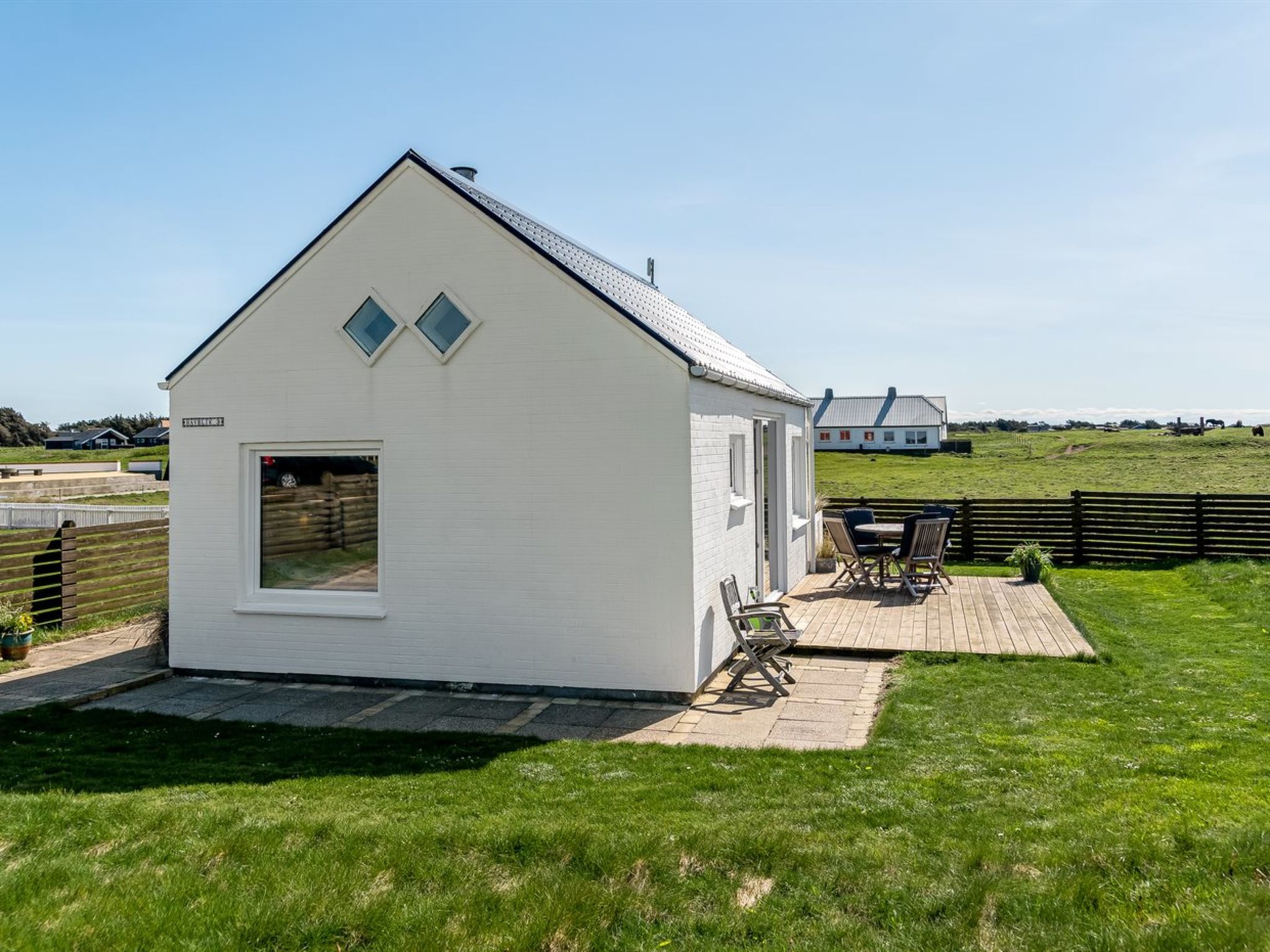 "Trifun" - 50m from the sea-Buiten