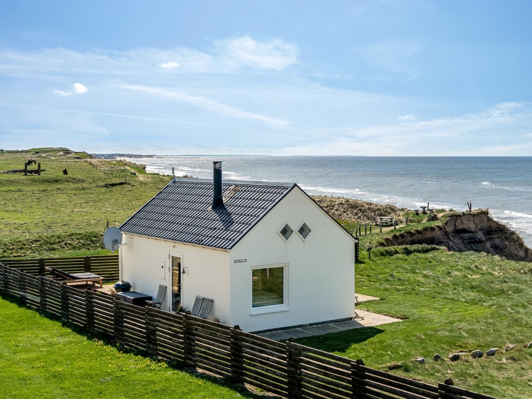 "Trifun" - 50m from the sea-Buiten