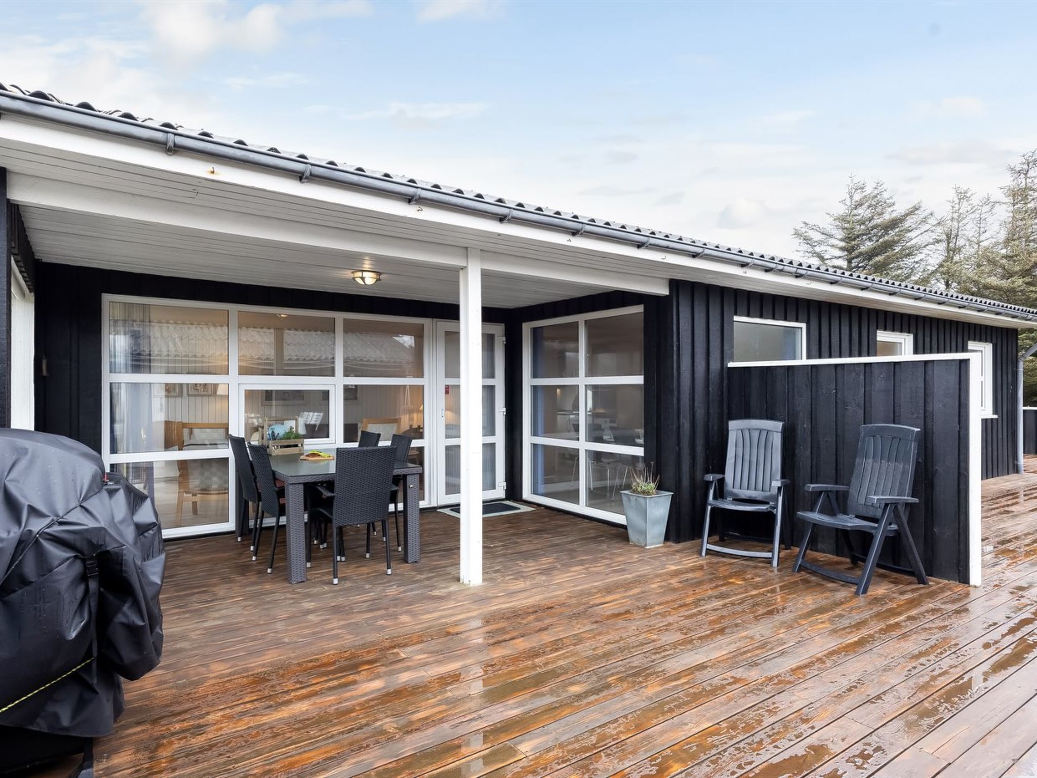 "Pertti" - 400m from the sea - Buiten
