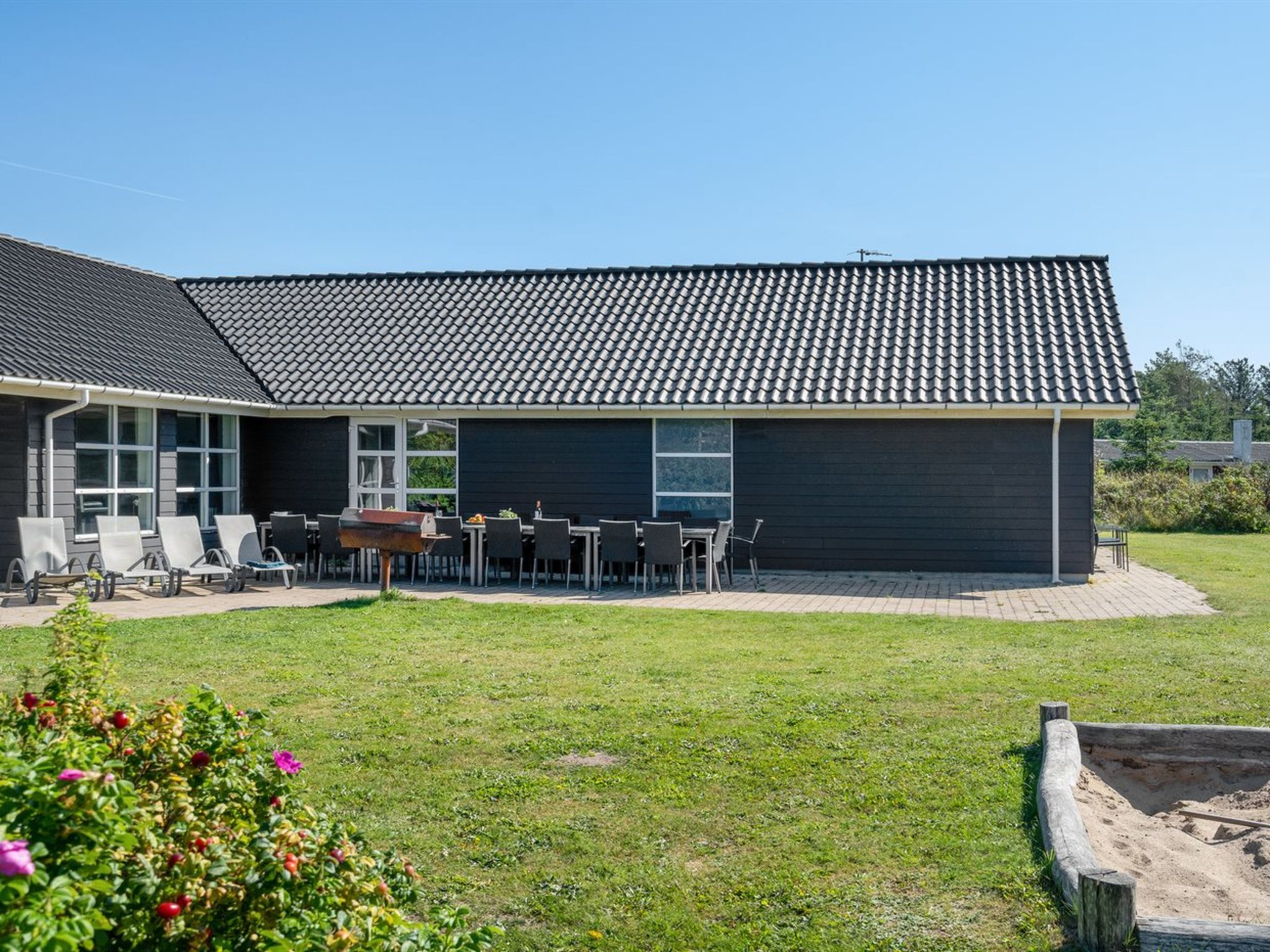 "Berenika" - 500m from the sea - Buiten