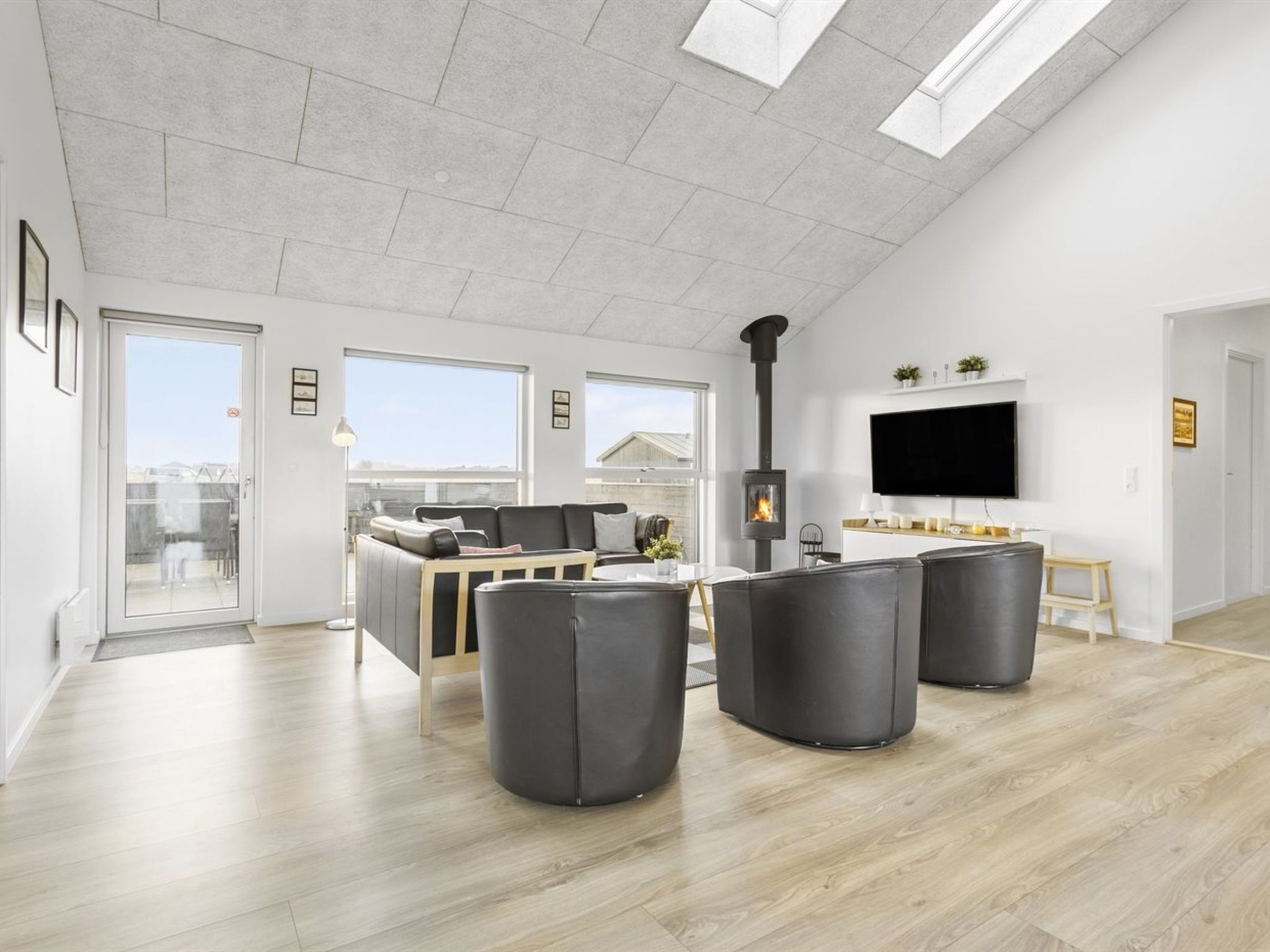 "Kirsi" - 1.6km from the sea-Drinnen