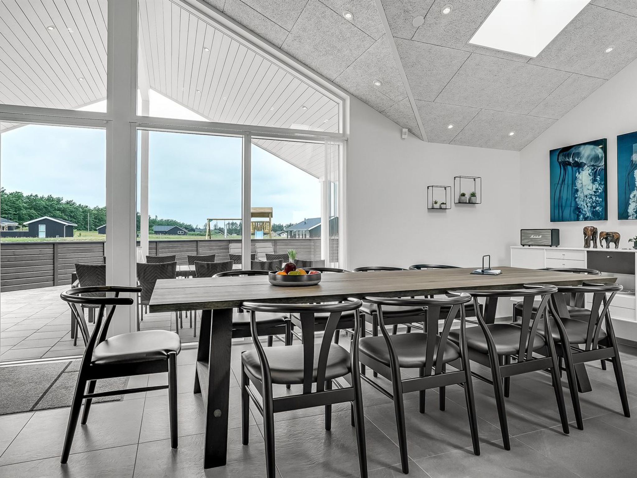"Fegge" - 1.5km from the sea - Inside