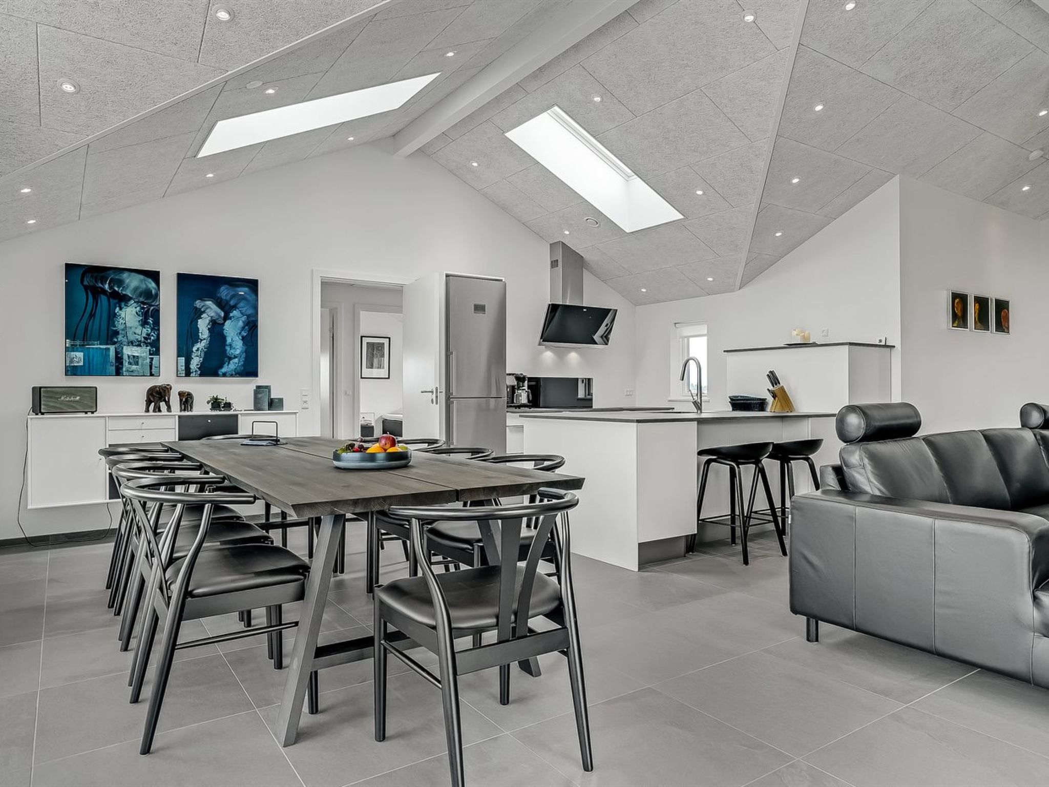 "Fegge" - 1.5km from the sea - Inside