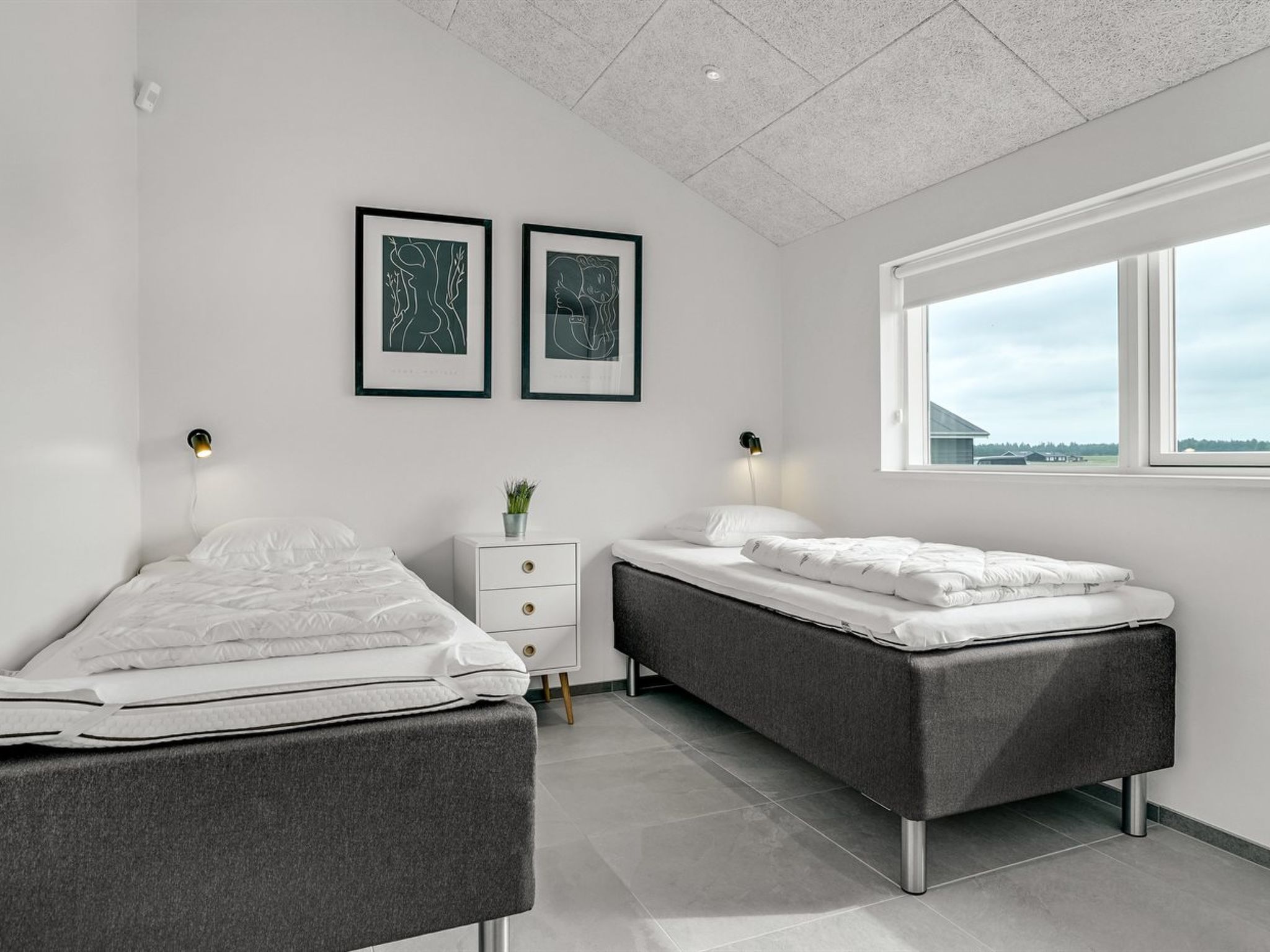 "Fegge" - 1.5km from the sea - Inside