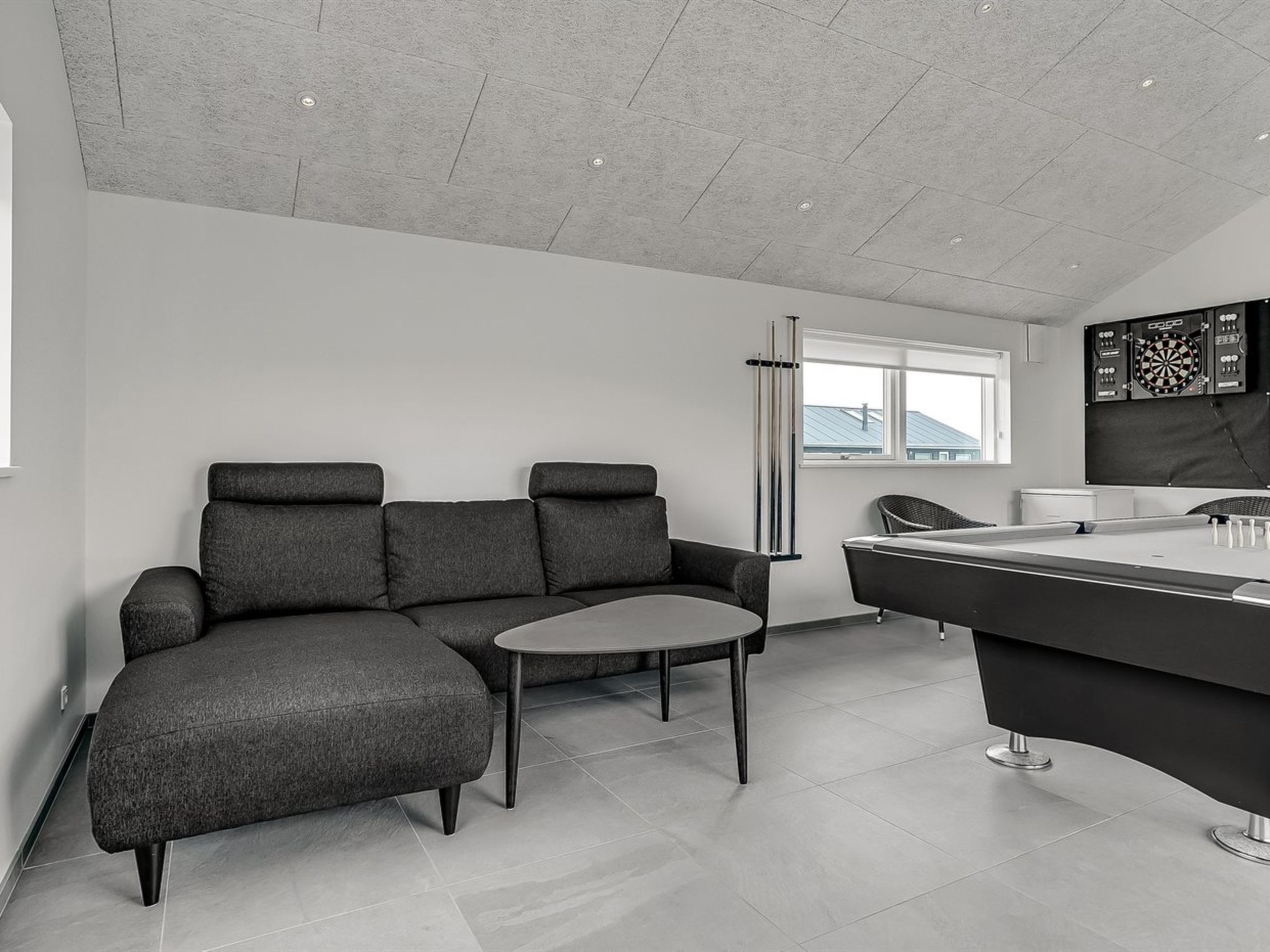 "Fegge" - 1.5km from the sea - Inside