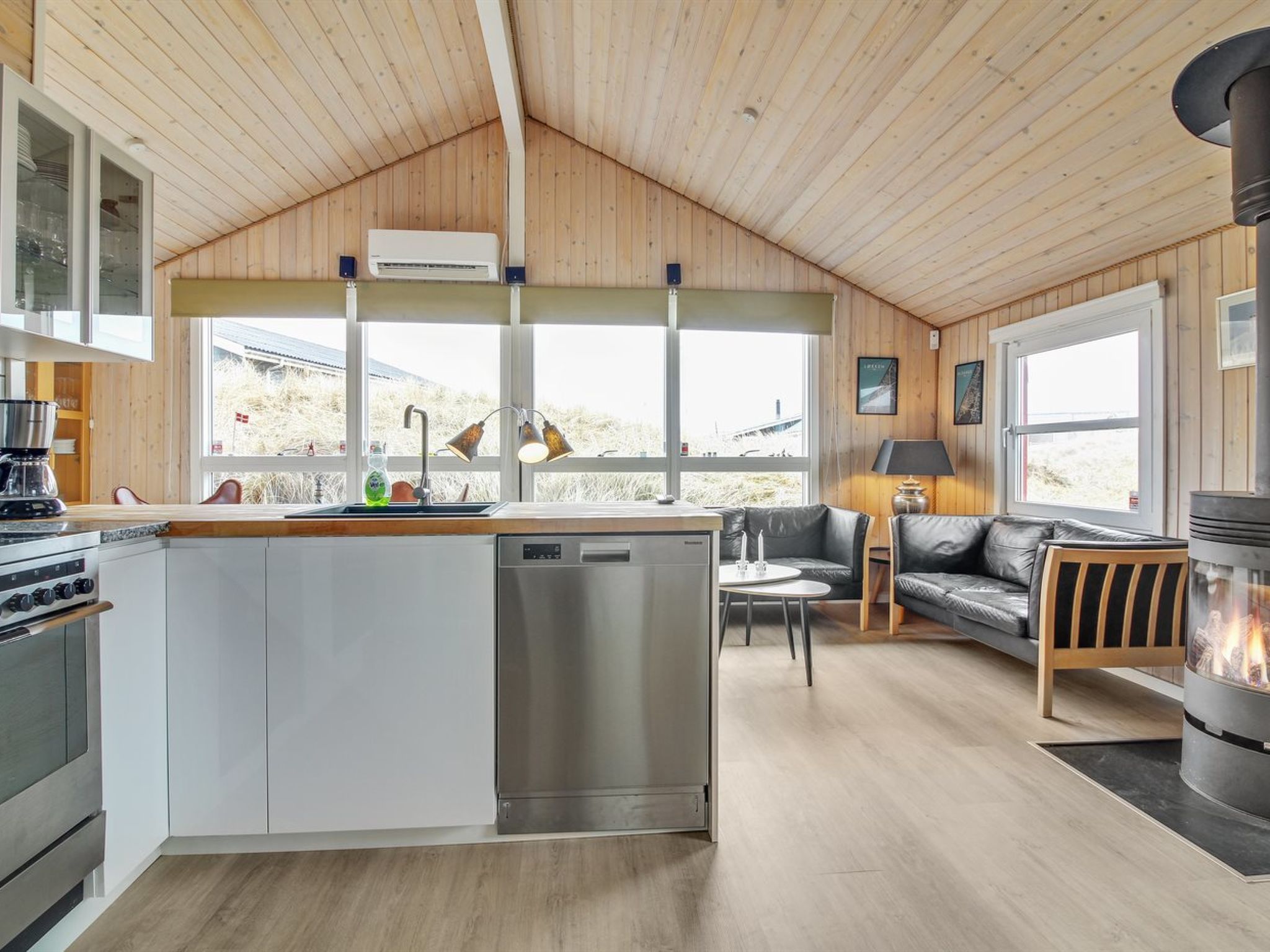 "Har" - 400m from the sea - Inside