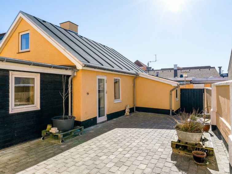 Search and Stay destination Løkken, Denmark from . "Elaina" - 200m from the sea in NW Jutland