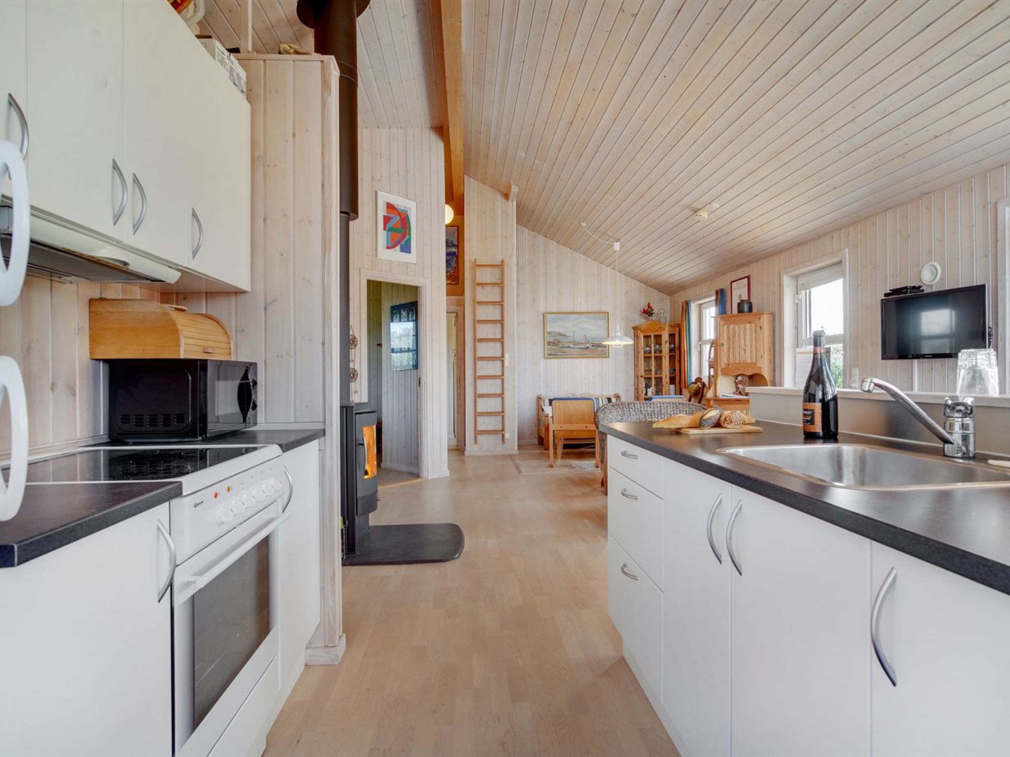 "Karlsson" - 500m from the sea - Inside