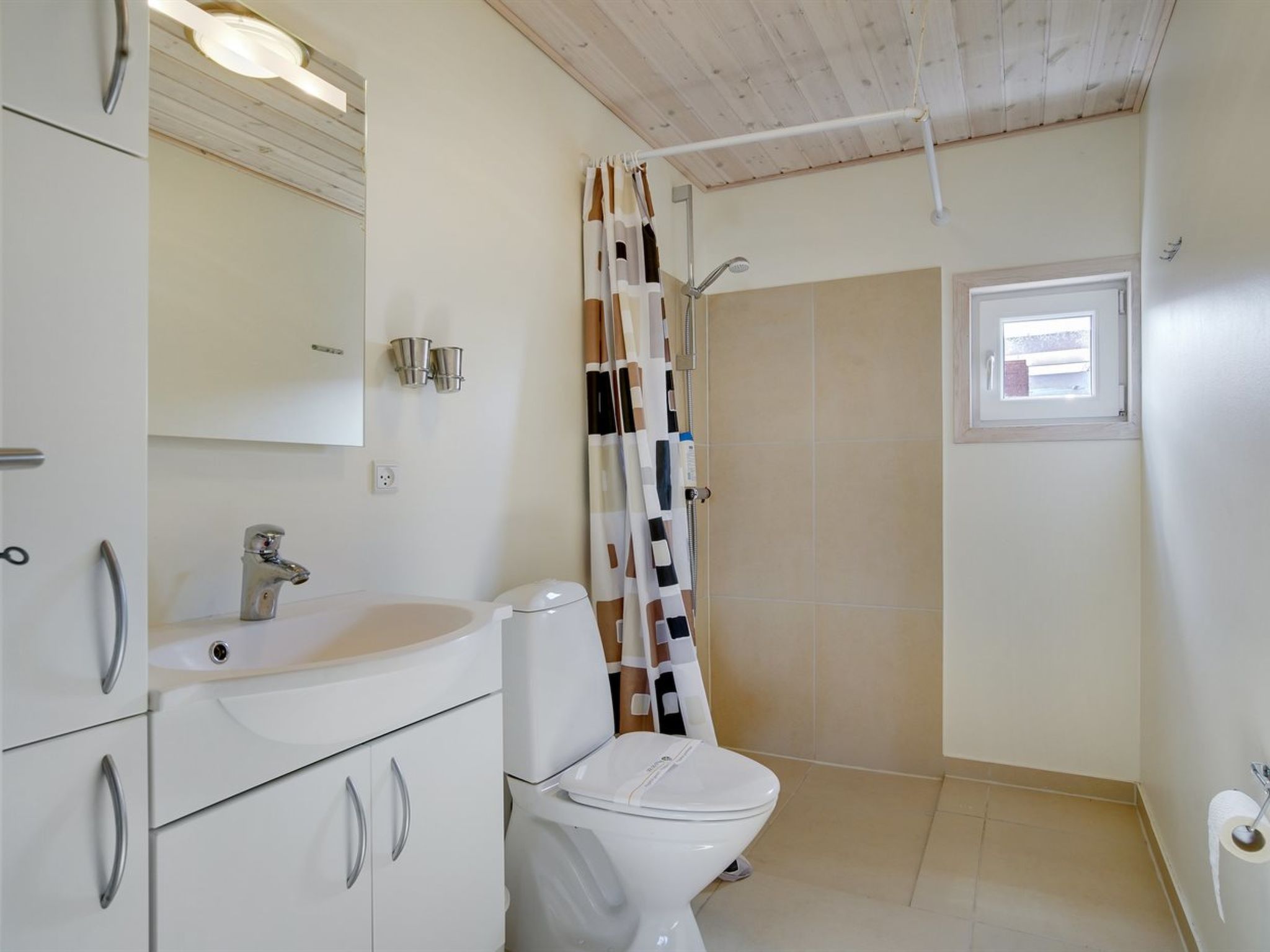 "Karlsson" - 500m from the sea - Inside