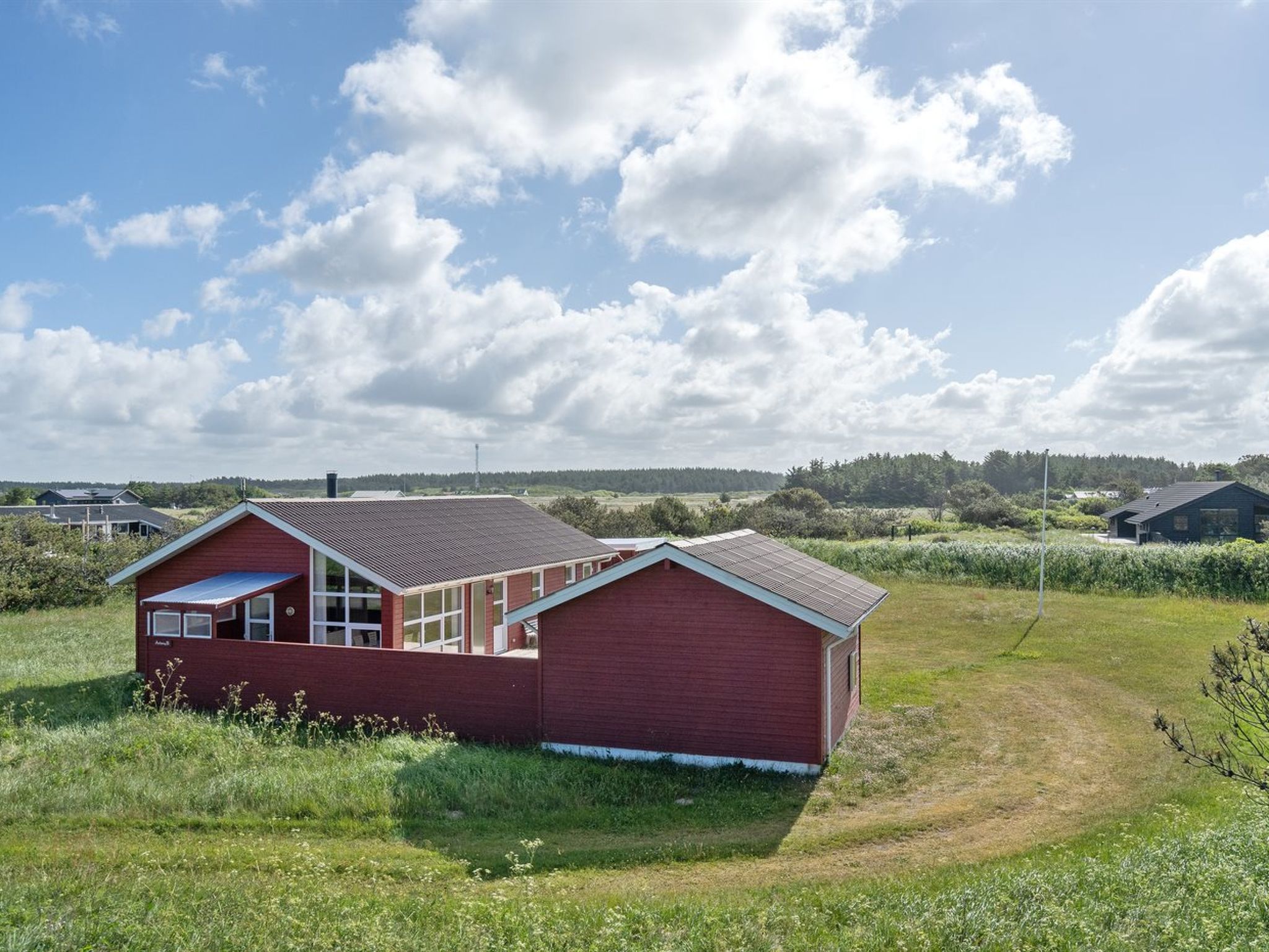 "Karlsson" - 500m from the sea - Outside