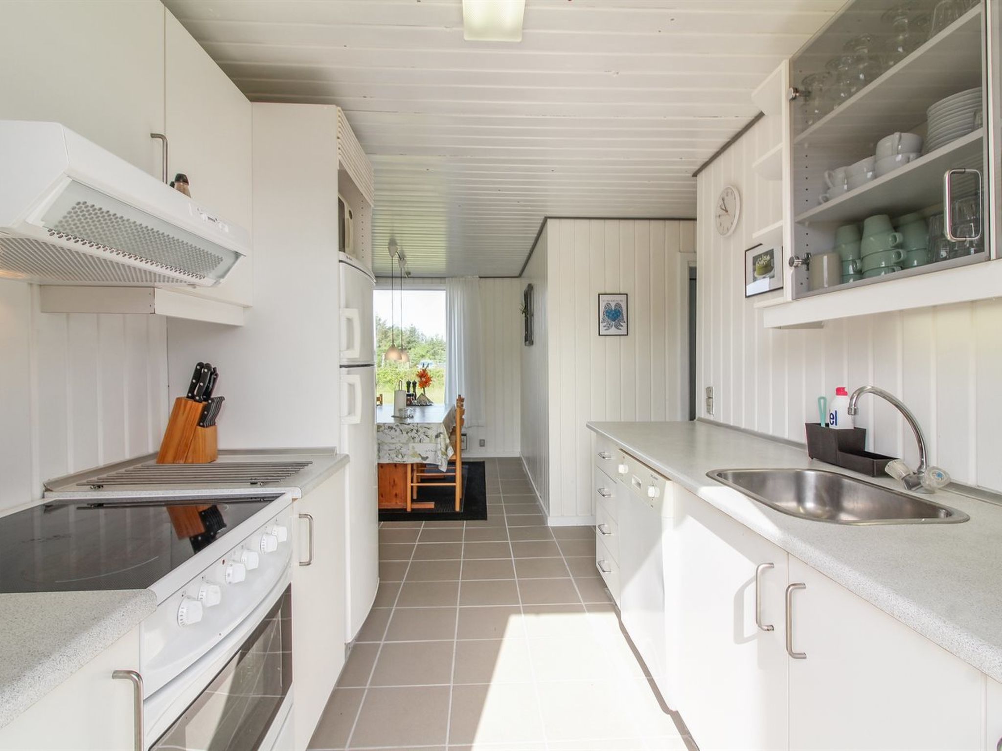"Demus" - 900m from the sea - Binnen