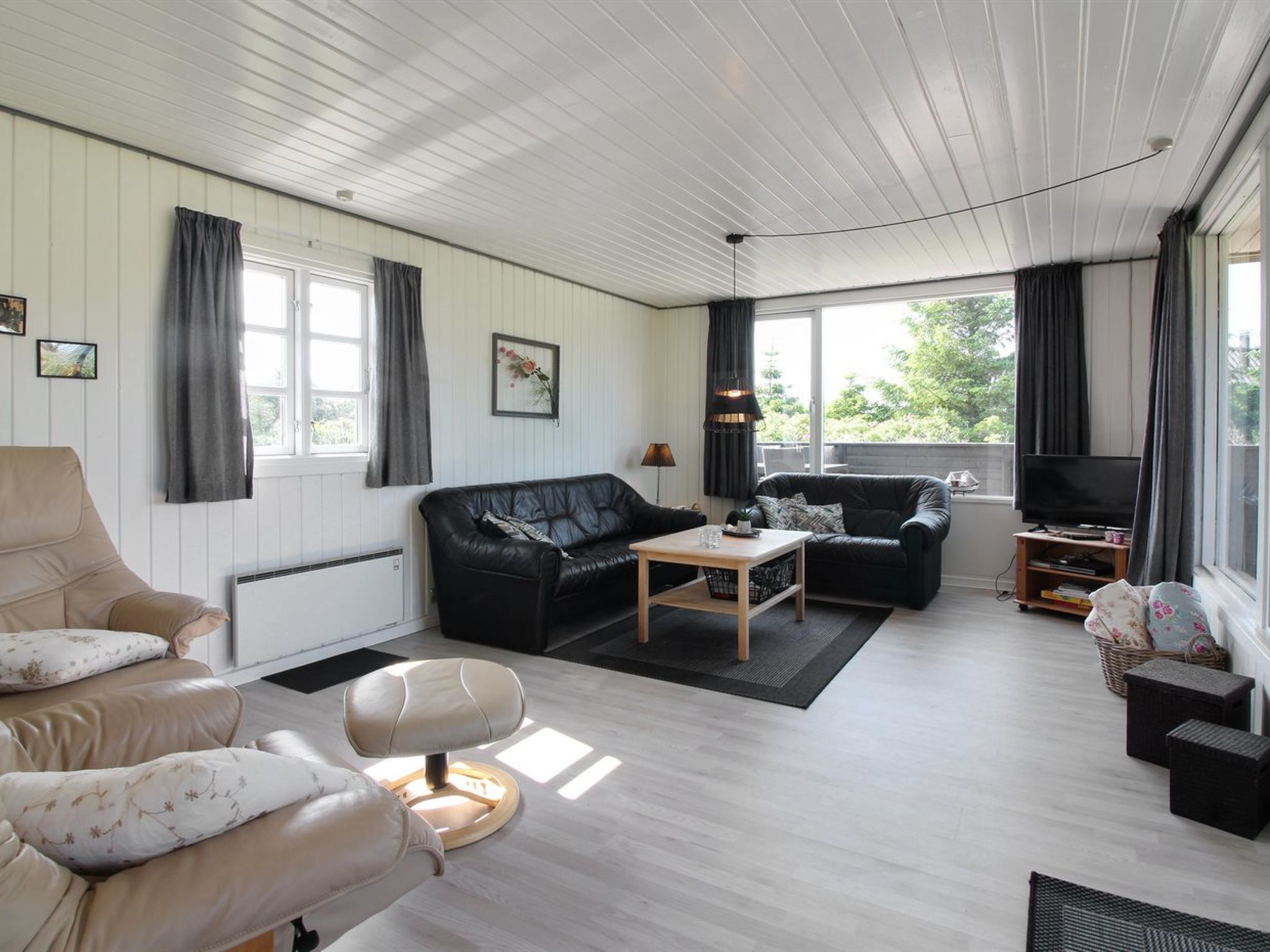 "Demus" - 900m from the sea
