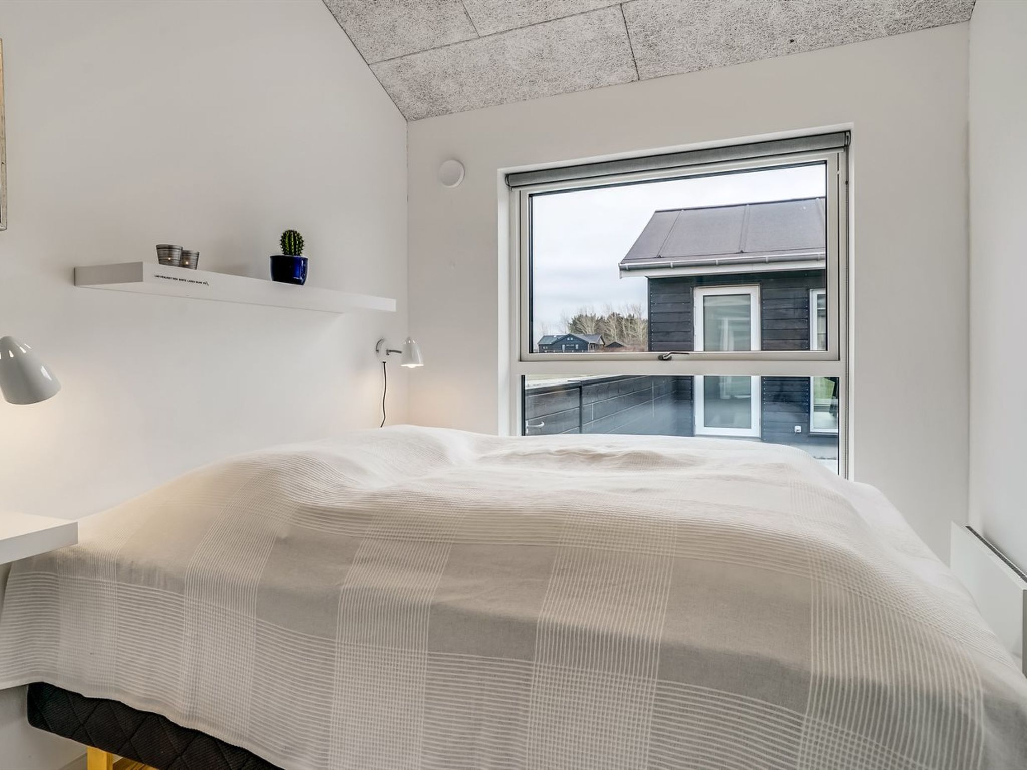 "Eveline" - 1.5km from the sea - Binnen