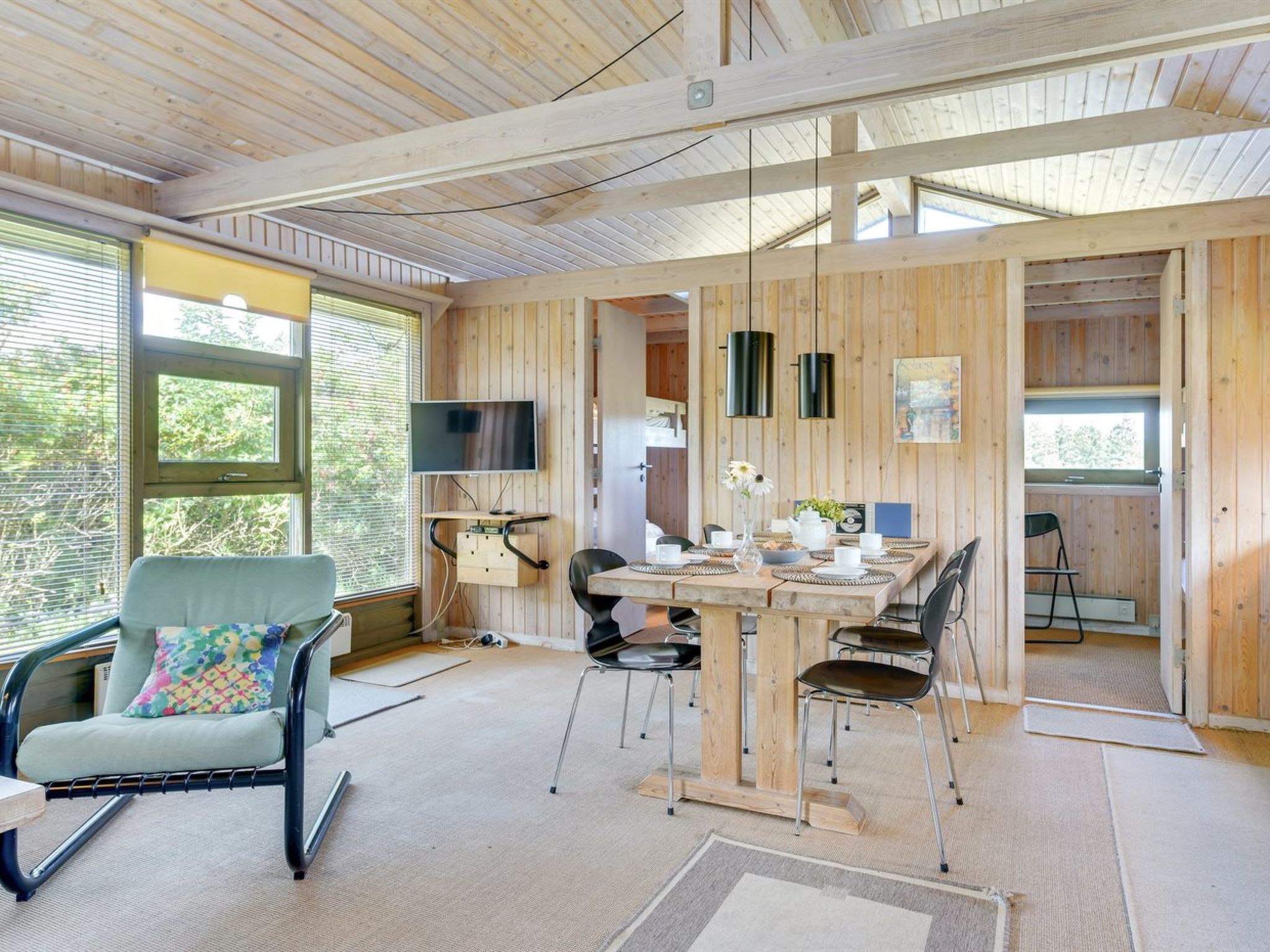 "Aiva" - 1.5km from the sea - Binnen