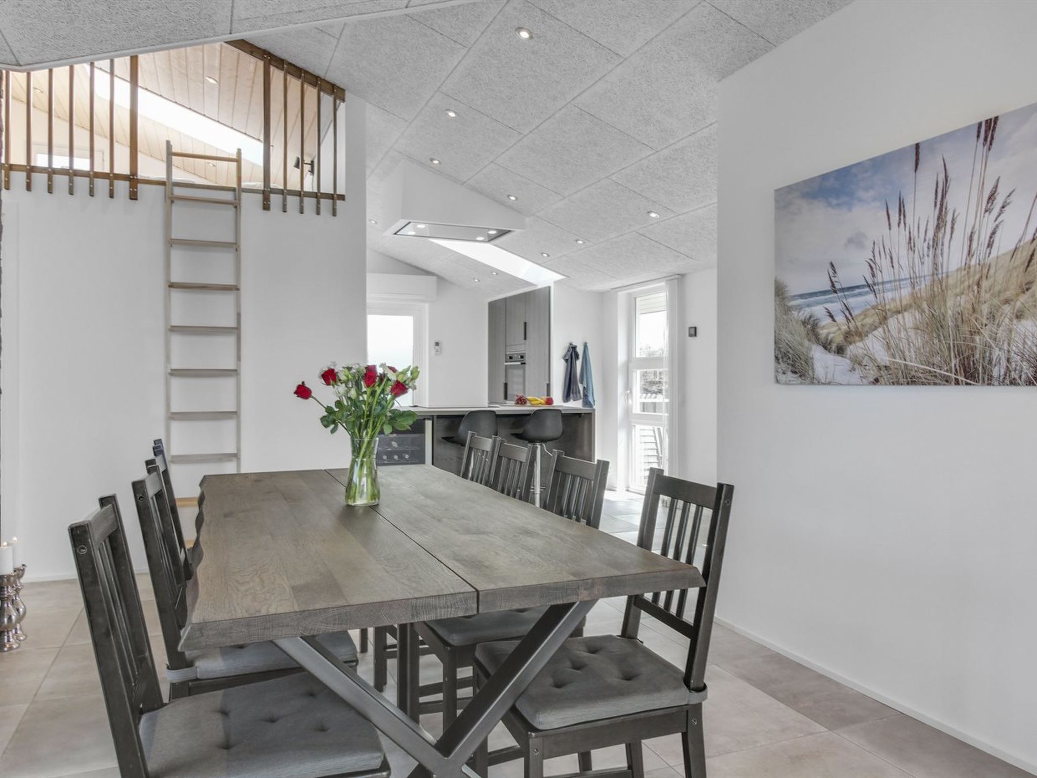"Hroswitha" - 100m from the sea - Binnen