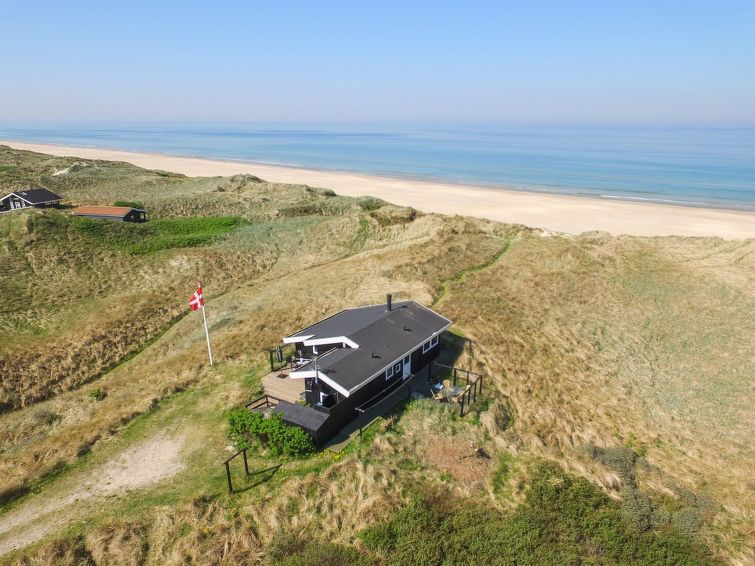 "Fatiha" - 100m from the sea", 2-Zimmer-Haus 52 m2. Objekt geeignet für 4 Erwachsene. Wohnzimmer mit TV, CD, Stereoanlage und DVD. Studio 1 Zimmer mit mit 1 Doppelbett. Küche (Backofen, Geschirrspü..