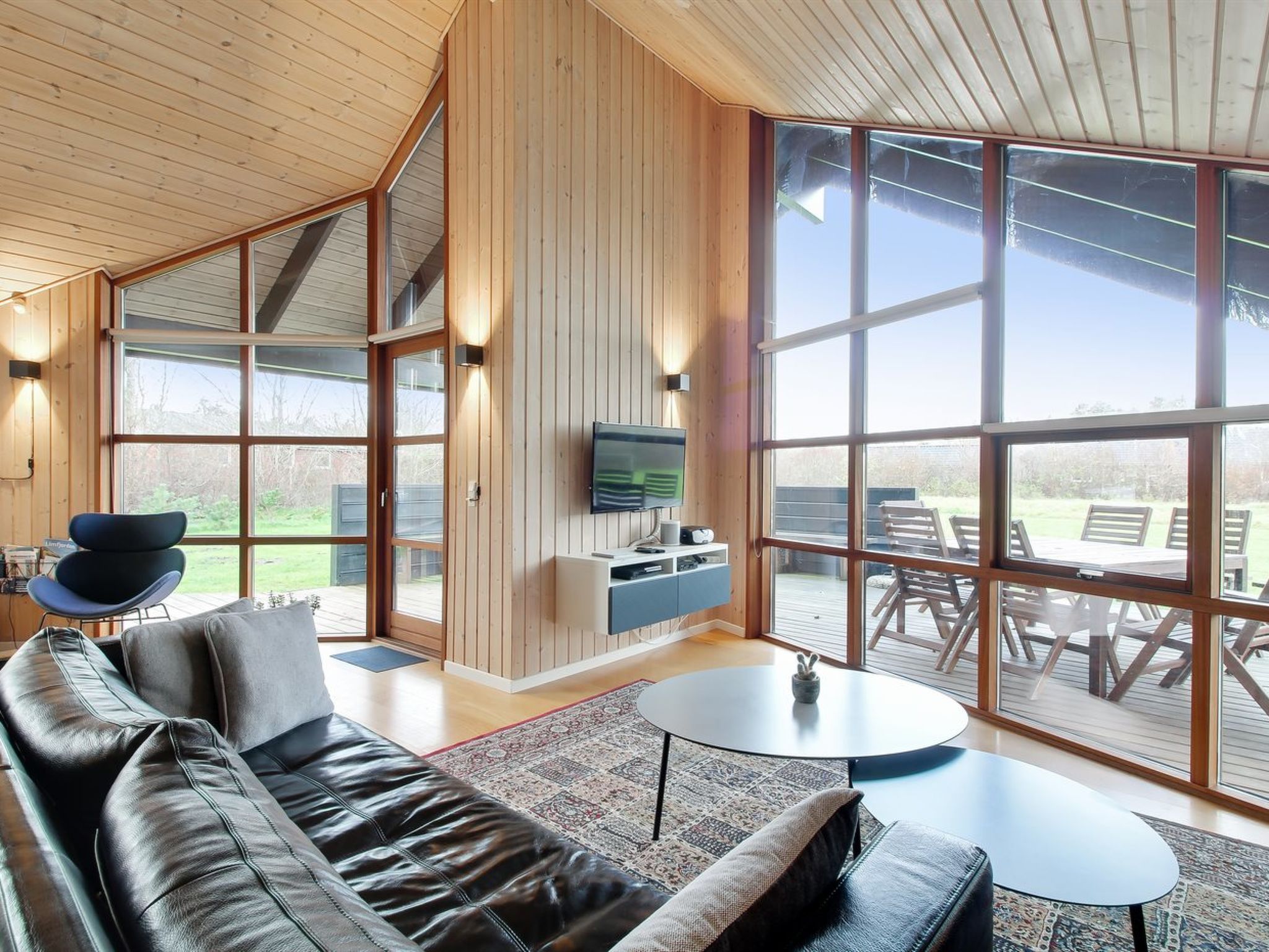 "Harri" - 850m from the sea - Drinnen
