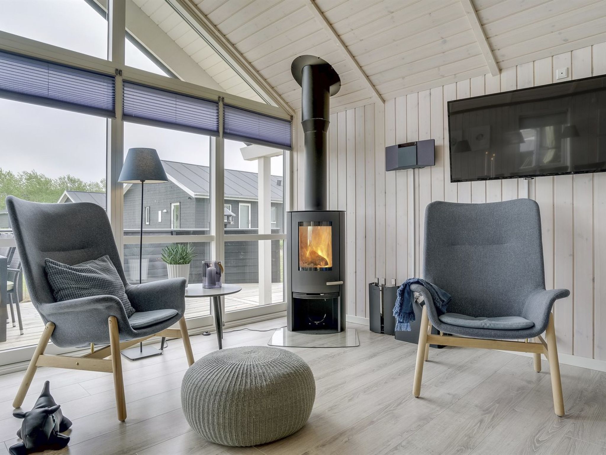 "Ina" - 1.2km from the sea - Binnen