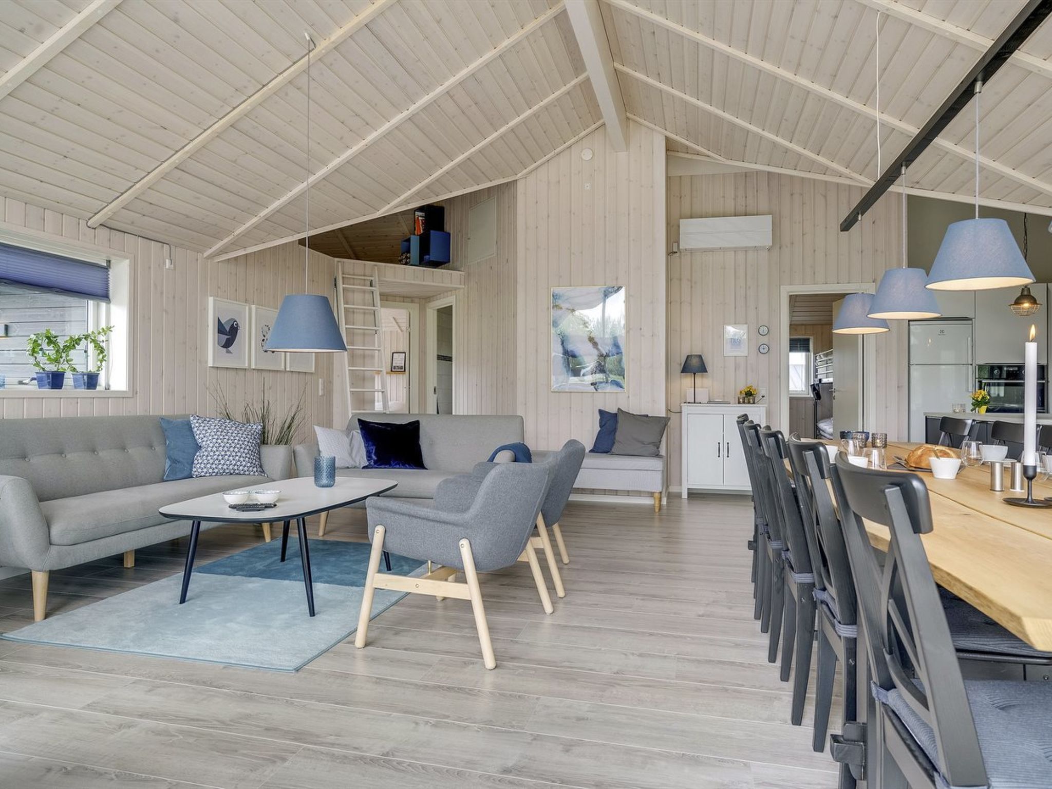 "Ina" - 1.2km from the sea - Binnen