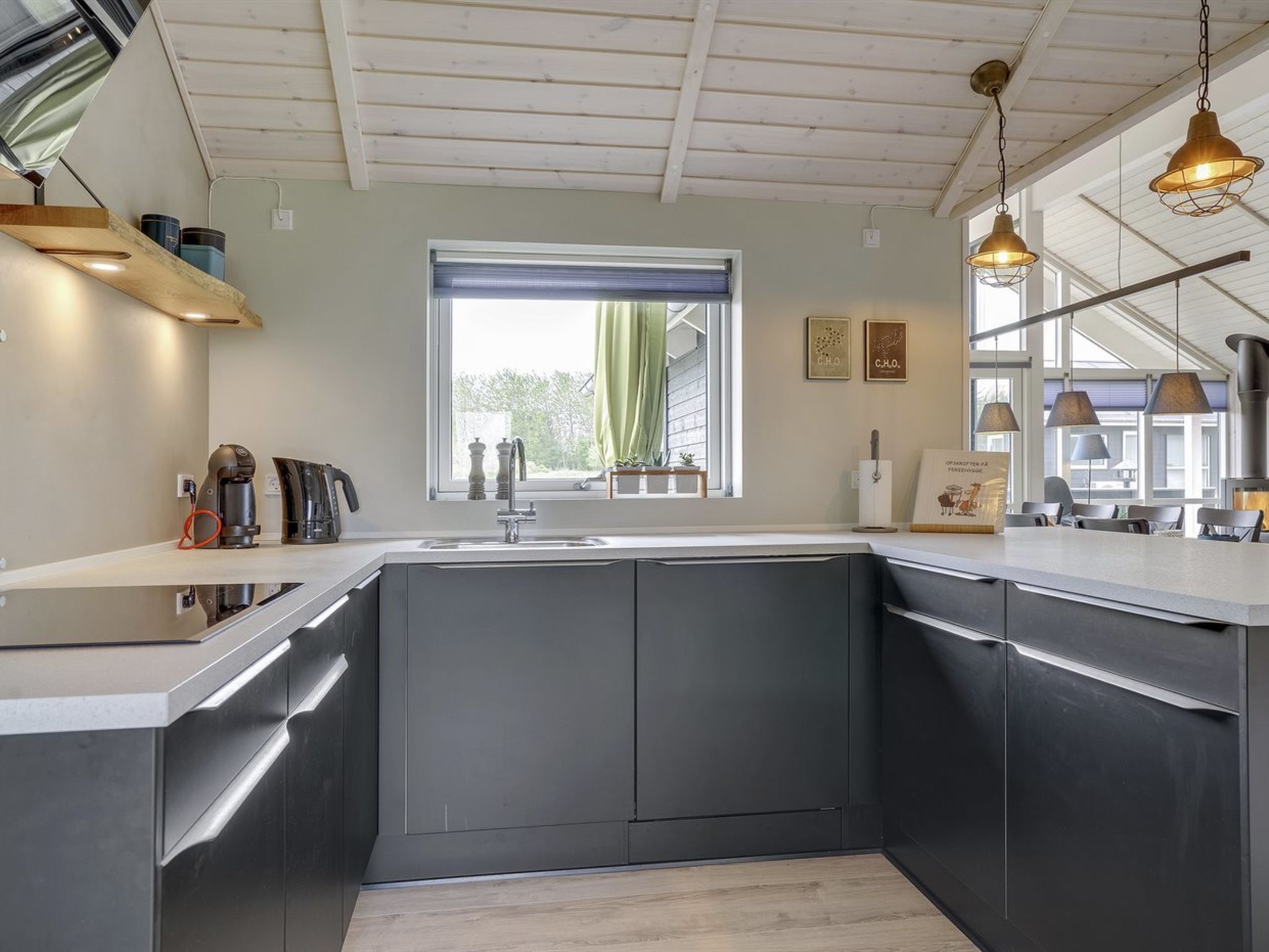 "Ina" - 1.2km from the sea - Binnen