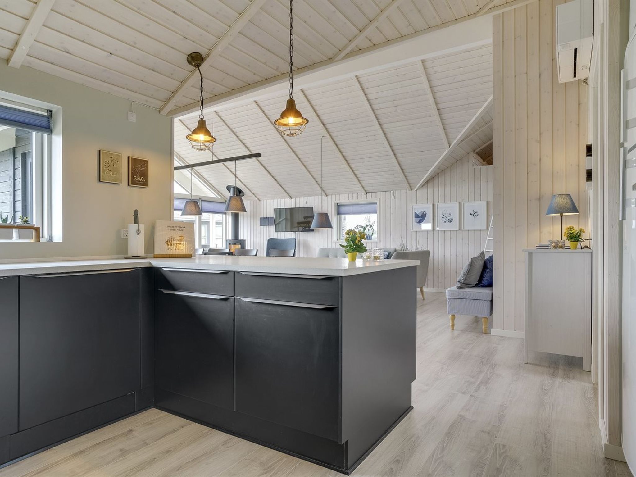 "Ina" - 1.2km from the sea - Binnen