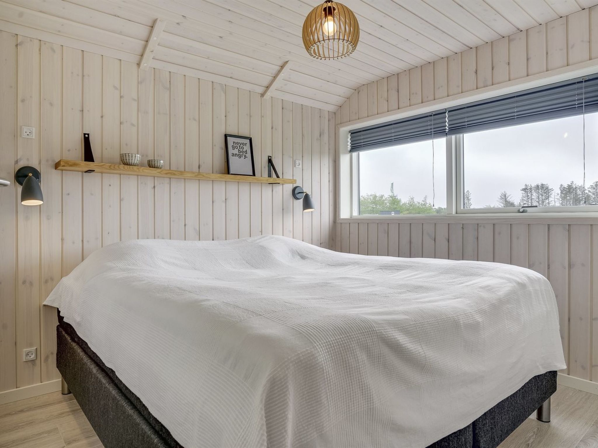 "Ina" - 1.2km from the sea - Binnen