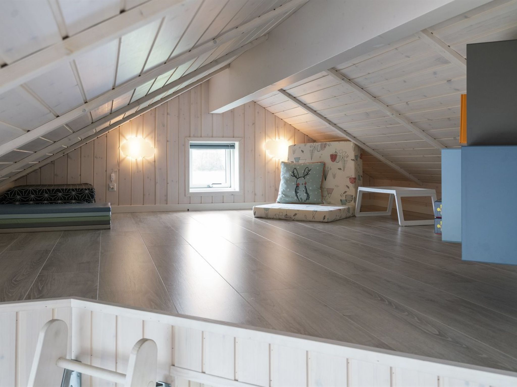"Ina" - 1.2km from the sea - Binnen