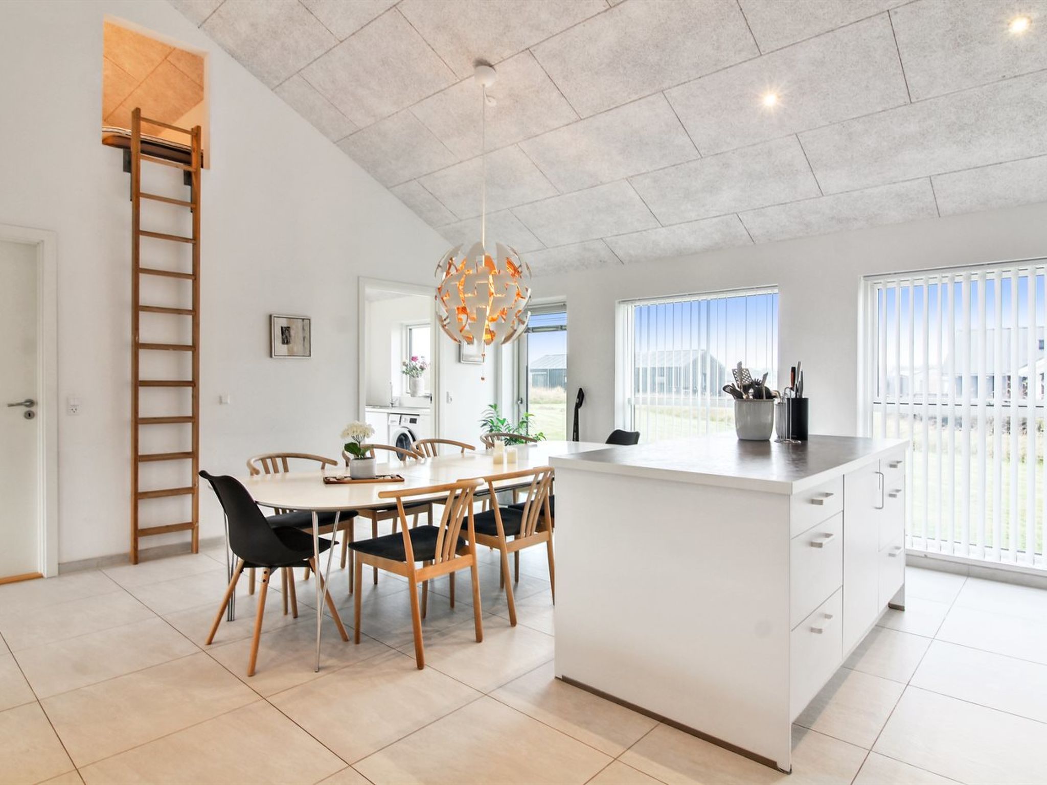 "Edgar" - 1.5km from the sea - Inside